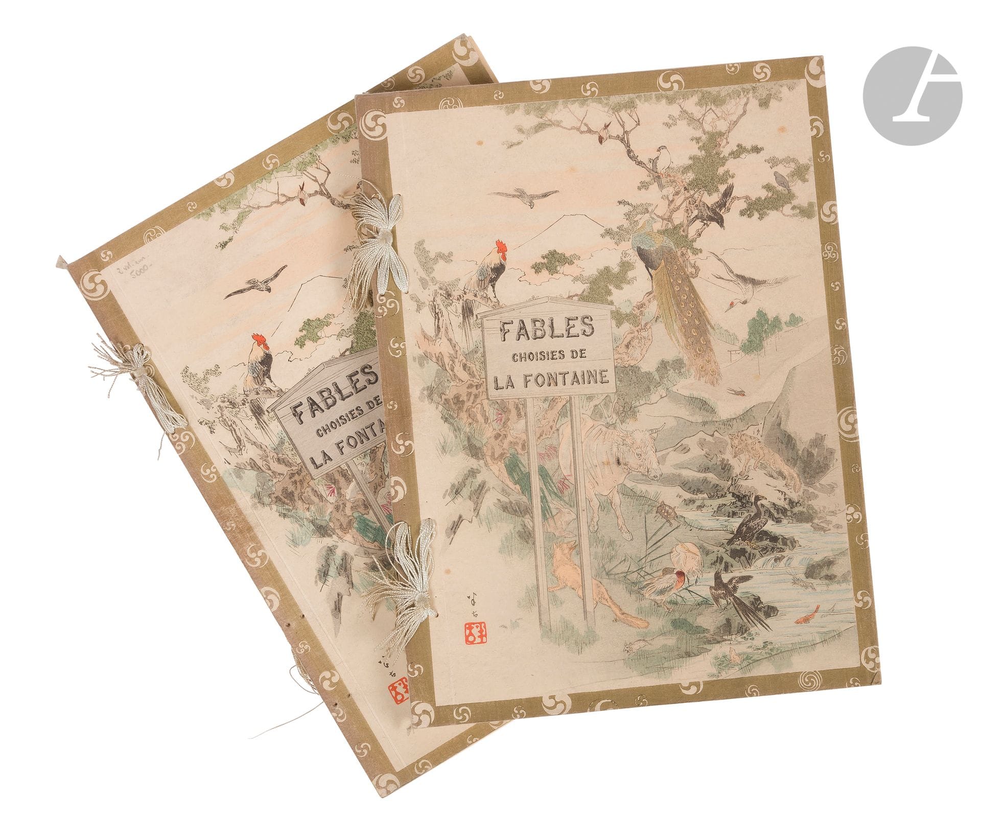 LA FONTAINE (Jean de).
Choix de fables de La Fontaine illustrées par un groupe des meilleurs artistes de Tokio. Sous la direction de P. Barboutau.
Tokyo: imprimerie de Tsoukidji-Tokio, 1894. — 2 volumes in-8, 267x198: (40 ff.), couverture illustrée; (40 ff.), couverture illustrée. Broché à la japonaise, étui.

Rochambeau, 1319.
Célèbre édition imprimée à Tokyo pour Flammarion et publiée par Pierre Barboutau (1862-1916), proposant un choix de 28 fables de La Fontaine. Elle est illustrée, outre les couvertures, de vignettes en noir et surtout de 28 superbes compositions gravées en couleurs sur double page. 
Ces compositions sont l’œuvre de cinq peintres japonais: Kyōsui Kawanabe (1868-1935) fille du célèbre peintre Kyosai Kawanabe, Tomonobu Kanō (1843-1912) dernier grand maître de la famille Kanō, Shûsui Okakura (1867-1950), Sadahiko Eda et Hanko Kajita (1870-1917).
Un des 350 exemplaires de luxe, celui-ci faisant partie des 150 premiers avec les illustrations en couleurs imprimées sur Tori-no-ko (qualité supérieure) et le texte sur Hô-sho. Comme le précise l’éditeur à la justification: «Le texte de ces trois cent cinquante exemplaires a dû être imprimé sur papier, Hô-cho, le Tori-no-ko étant trop épais pour être plié.»
Exemplaire bien conservé si ce n’est qu’une partie des ficelles tenant les feuillets du premier volume a lâché. Traces de frottements et salissures au second plat du même volume. Bord supérieur de l’étui manquant.