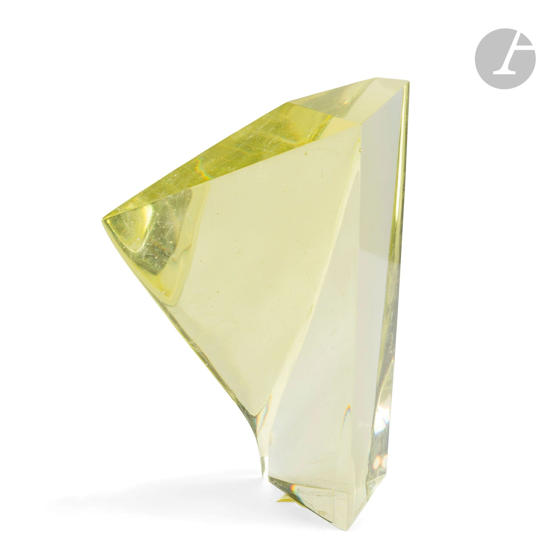 Eva FIŠEROVÀ (Slovakia, b. 1947) 
Asymmetry, 1988
Free-form sculpture in yellow fused glass, cut and polished. Monogrammed on the base. H. 38 cm - W. 33 cm - D. 16 cm

Bibliography: Mystères de l'espace : art du verre contemporain slovaque - Exhibition catalog, Maison du verre, Puy-Guillaume, June 25 - October 27, 2002. Reproduced in the catalog.