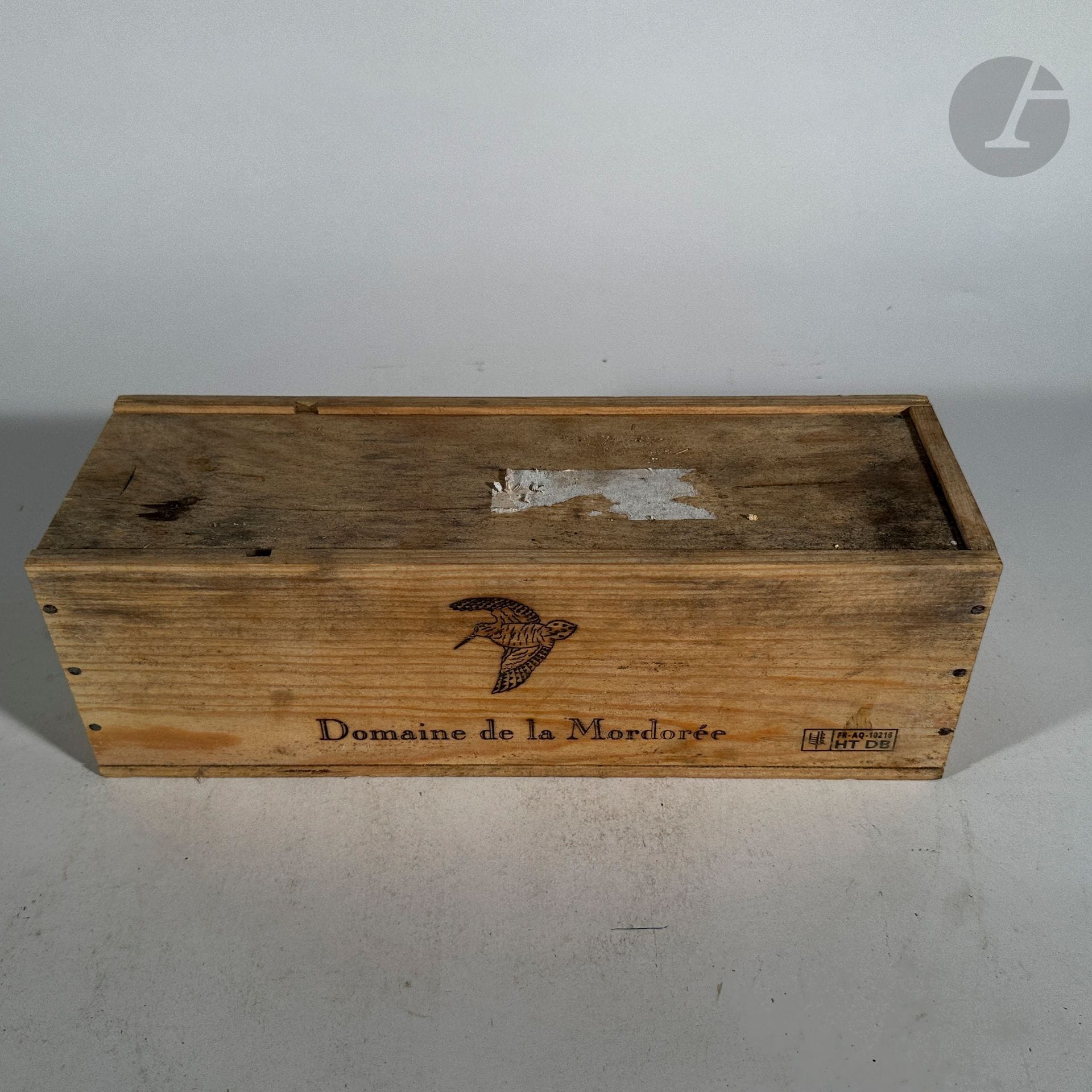 1 Mag CHÂTEAUNEUF DU PAPE LA REINE DES BOIS (Caisse Bois d'origine sale) (e.t.h.), Domaine de la Mordorée, 2003