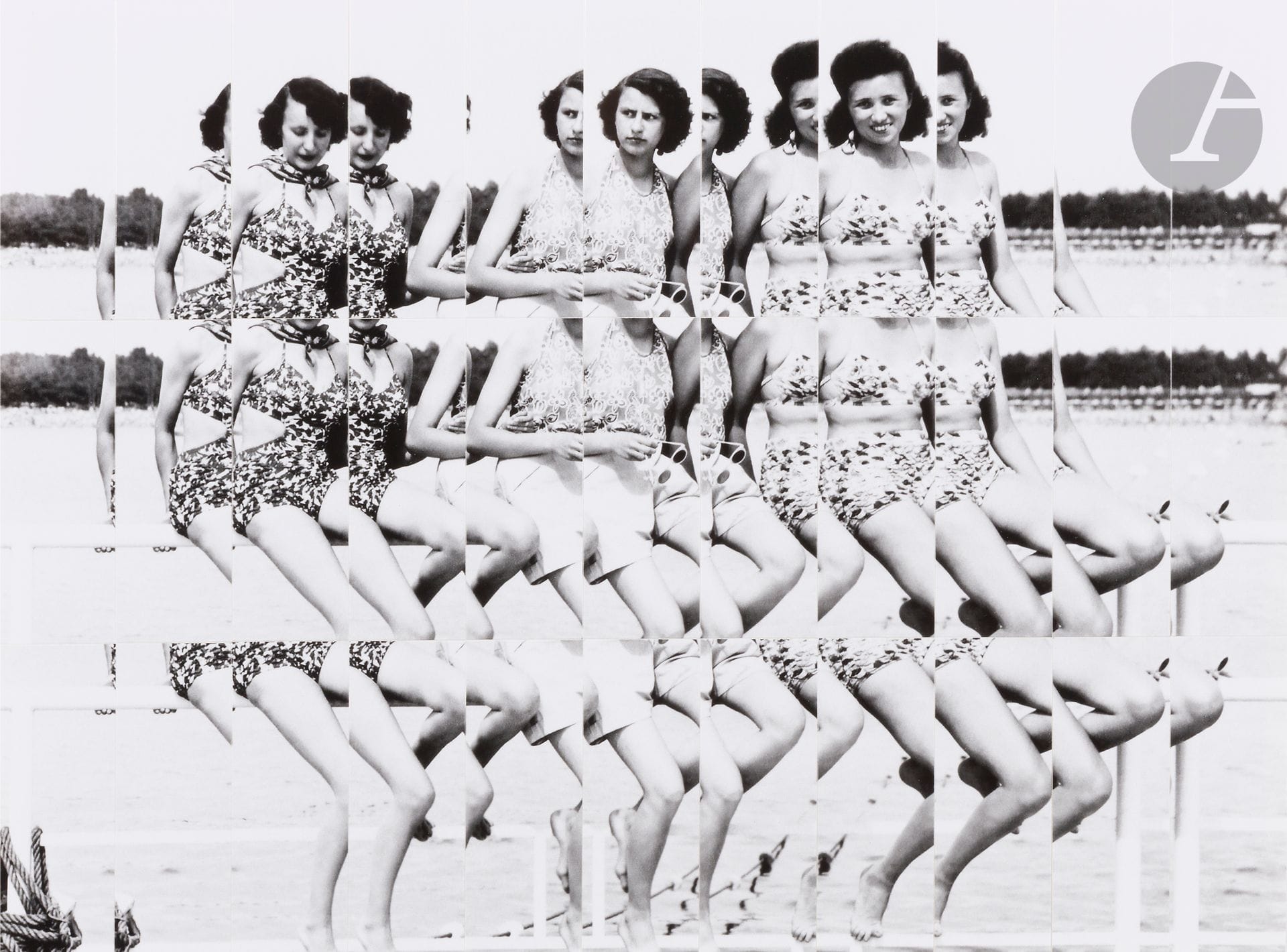 Édouard Taufenbach (1988)
Les Triplettes. Série Spéculaire, 2018.
Collage de 33 épreuves argentiques réalisées à partir d’une photographie anonyme de la collection de Sébastien Lifshitz. Édition de 3 exemplaires et 2 E.A. Signature, titre, date et numérotation au verso du cadre.
38 x 45 cm - cadre

Bibliographie :
L’image dans le miroir, Bentivoglio, Éditions l’Artiere, 2020. Un certificat d’authenticité accompagne l’œuvre.

Un certificat d’authenticité accompagne l’œuvre.