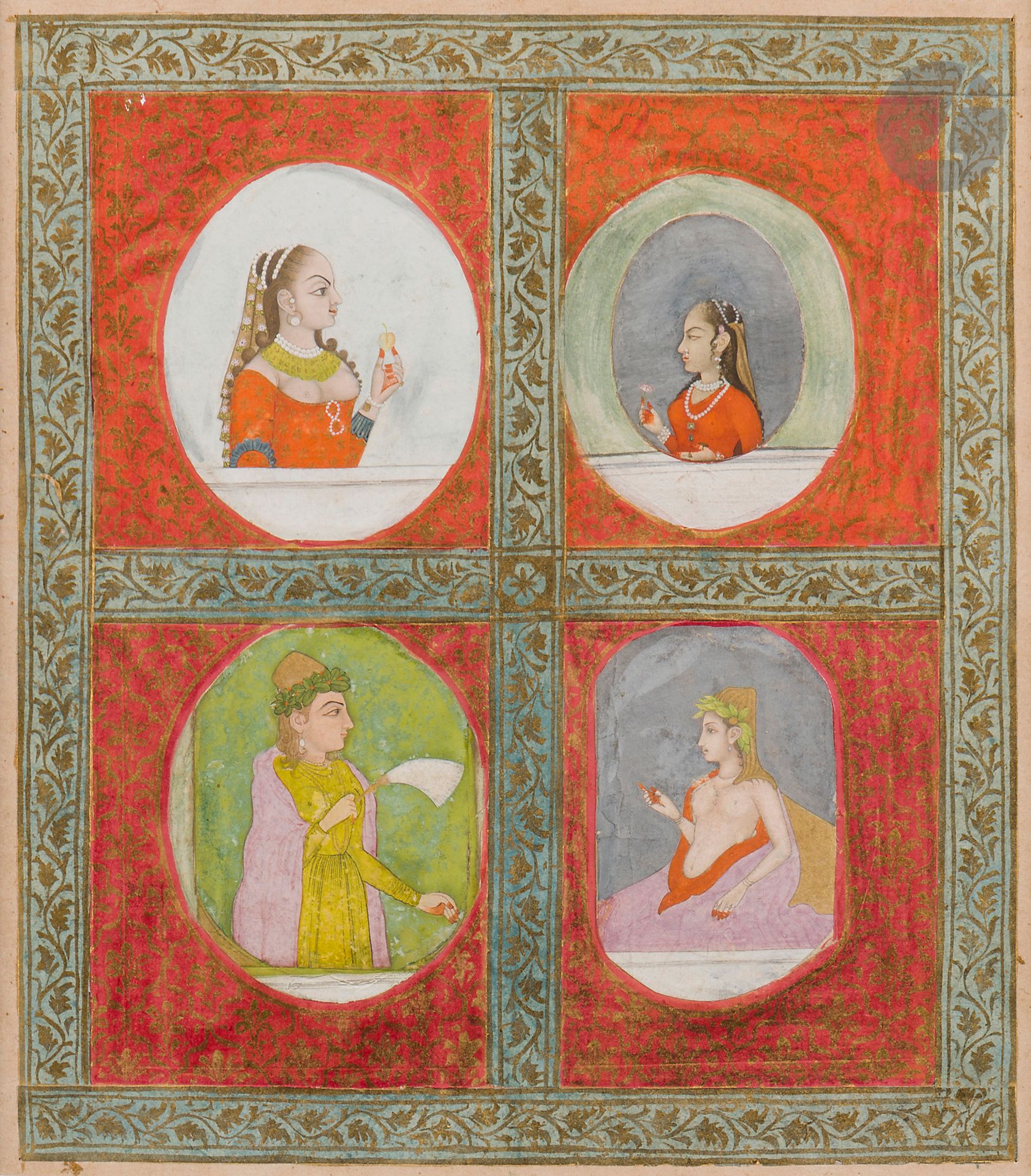 Page d’album arborant quatre portraits de femmes, Inde du Nord, probablement Lucknow, début XIXe siècle et plus tard
Quatre gouaches et or sur papier représentant chacune un portrait de femme en buste dans des tenues et avec des accessoires mêlant influences indiennes (chasse-mouche chauri), européennes (robe décolletée, mantille) et antiques (toge, couronne de laurier). Chaque portrait découpé en médaillon ovale et monté en page d’album quadripartite sur fond rouge peint d’une résille dorée et divisée par des bordures à rinceaux dorés sur fond bleu. Marges saumonées tout autour. Sous cadre.
35 x 23 cm
Montage plus tardif, taches, traces de colle, sauts de polychromie, petites retouches.

An Album Page with Four Portraits of Woman, India, early 19th Century and later