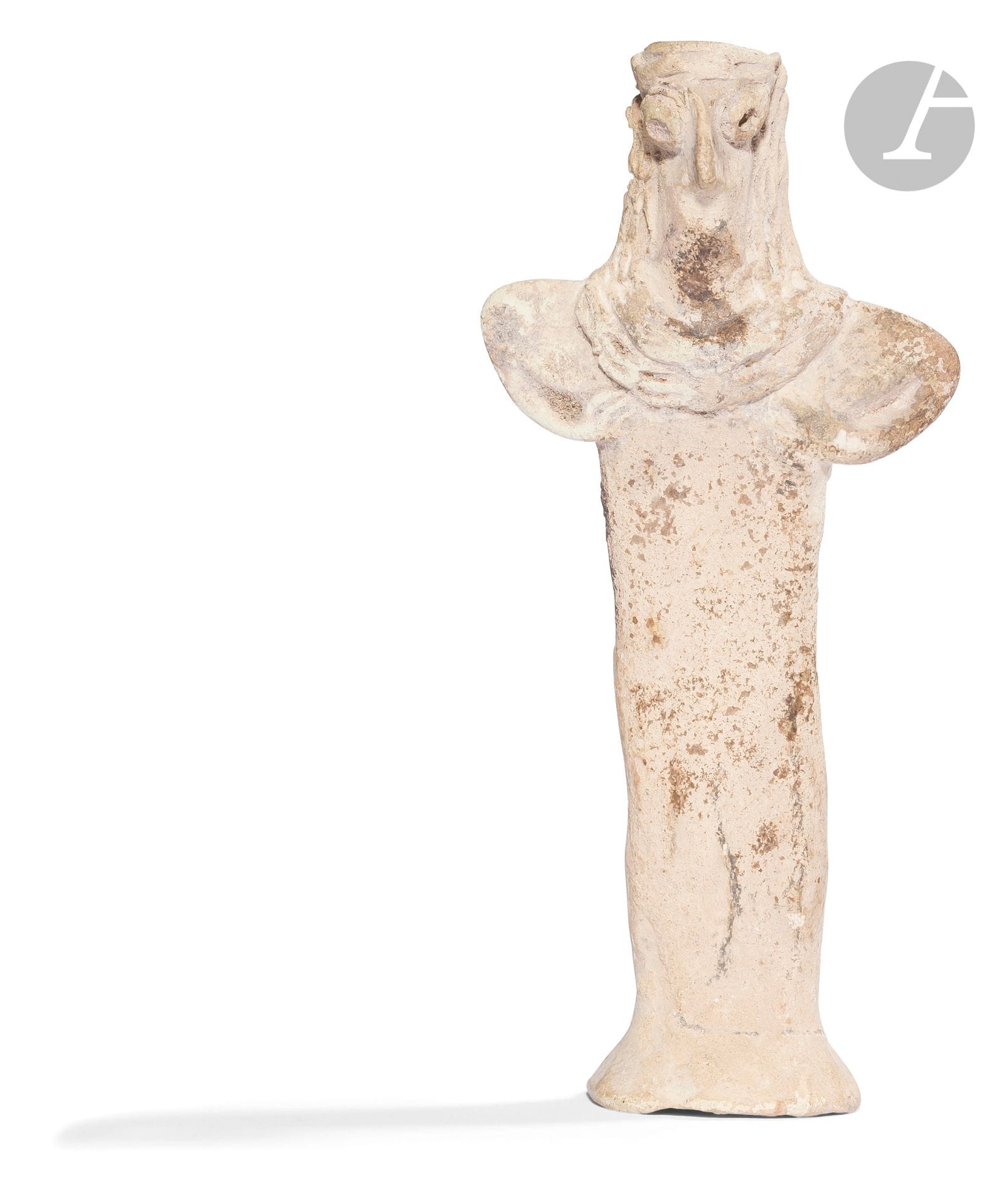 Idole
Terre cuite.
Art syro-hittite, IIe millénaire avant J.-C. 
Hauteur : 10,5 cm

Provenance :
Acquise au Futur Antérieur (Marché Vernaison, Saint-Ouen).

A Syro-Hittite Terracotta Figure, 2nd Millennium BC