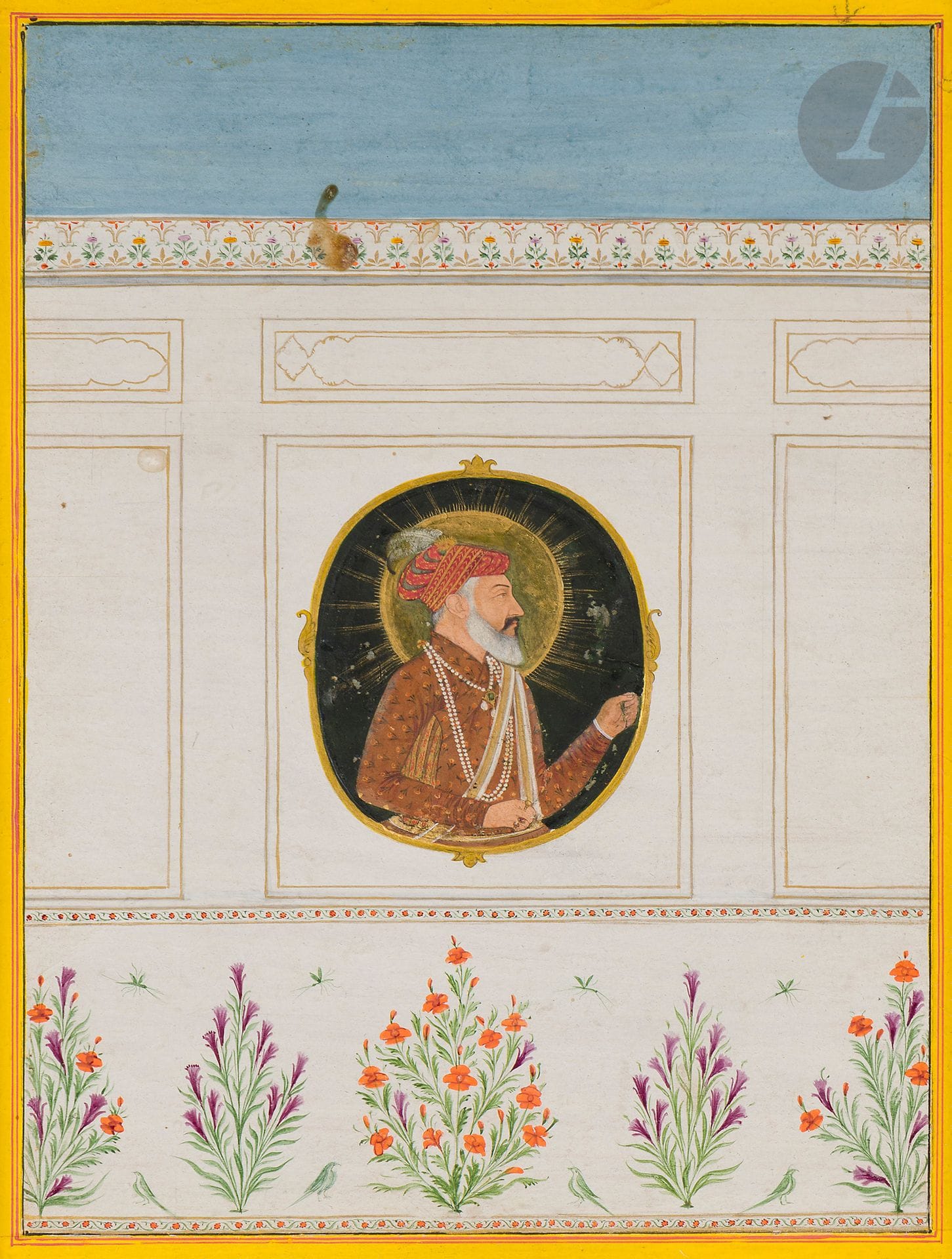 Portrait de l’Empereur Shah Jahan (r. 1628-1658), Inde moghole, fin XVIIIe - début XIXe siècle
Gouache et or sur papier représentant l’Empereur moghol Shah Jahan âgé, en buste, tourné vers la droite, son visage nimbé d’or, coiffé d’un turban à aigrette rouge et vêtu d’un jama brique à motifs floraux. Portrait inscrit dans un médaillon cerclé d’or placé au centre d’un mur de marbre blanc sculpté de moulures et incrusté de pierres colorées dessinant des gerbes florales polychromes animées d’oiseaux et d’insectes en partie basse. Montée en page d’album avec une bordure rouge et une marge jaune. Sous cadre.
Dim. à vue : 23 x 16,5 cm
Quelques taches, sauts de polychromie, repeints, crayonnages sur la marge jaune.

A Portrait of Shah Jahan, Mughal India, late 18th - early 19th Century