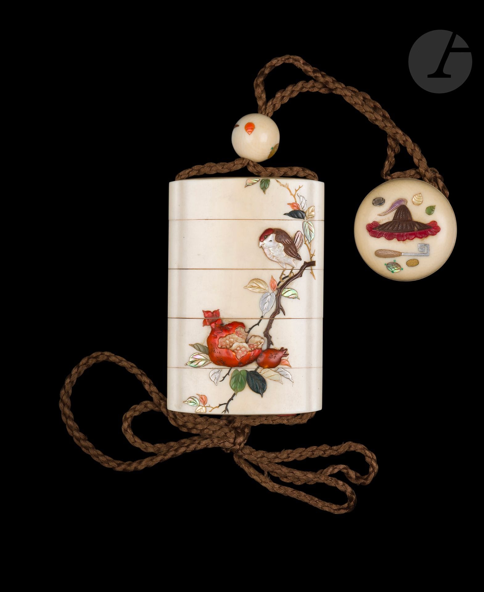 Four-box ivory inro, Japan, Meiji period (1868-1912)
Decorated in taka zogan of mother-of-pearl and tinted ivory and silvered metal with a kingfisher among omodaka leaves and flowers, 沢瀉 (sagittarius) on the other side, using the same technique, a sparrow on a leafy pomegranate branch and an open pomegranate. Manju netsuke and ojime in ivory, inlaid with the treasures of the Takarabune. Signed Shibayama in a lacquer cartouche.
8.3 x 5.5 cm; gross weight: 95 g

N°CIC : FR2307511475-K