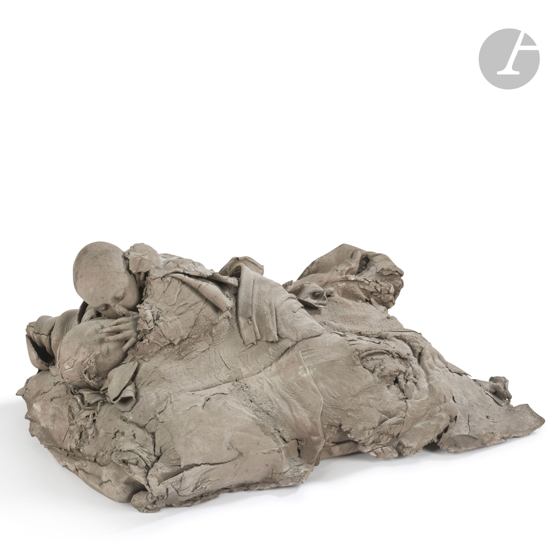 GEORGES JEANCLOS (1933-1997)
Couple, 20 août 1979
Sculpture.
Épreuve enterre cuite non vernissée.
Petites restaurations et manques épars.
Signée et datée JEANCLOS 20 août 1979 sur une extrémité de la base.
Hauteur:23cm – Longueur:49cm – Profondeur:36cm

Provenance:
Collection X., Paris.

Bibliographieet œuvres en rapport:
Jacques Sojcher - Jeanclos – Éditions Cercle d’Art, Paris, 2000. Des œuvres à rapprocher de notre sculpture reproduites pages 51 à 57.
