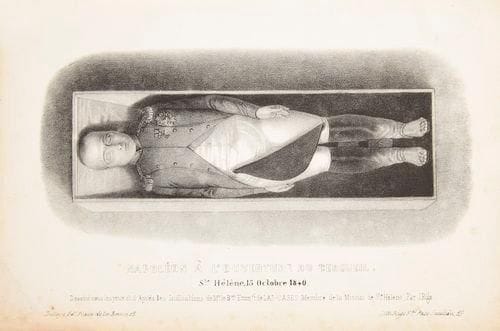 COQUEREAU (Félix)
Souvenirs du voyage à Sainte-Hélène. Paris: H. L. Delloye, 1841. - In-8, front., (2 ff.), 207 pp., 4 pl. Demi-veau havane, dos à nerfs orné, chiffre couronné doré au dernier caisson, tête mouchetée, non rogné (reliure de la seconde moitié du XIXe siècle). Édition originale de ces souvenirs consacrés à l'expédition chargée en 1840 de se rendre à Saint-Hélène pour y recueillir la dépouille de l'empereur Napoléon, composés par l'abbé Félix Coquereau, aumônier de l'expédition. Les souvenirs sont suivis de 9 pièces officielles dont l'Acte d'exhumation et de remise des restes de Napoléon, le Procès-verbal du docteur Guillard, etc. L'édition est illustrée de 5 planches lithographiées dont le frontispice représentant Napoléon à l'ouverture du cercueil le 15 octobre 1840. Bon exemplaire en reliure légèrement postérieure. Frottements au dos, rousseurs éparses