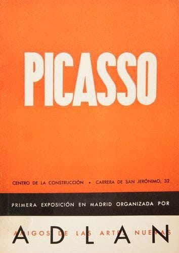 [PICASSO]
Picasso. Madrid: Adlan, 1936. - In-8, broché. Rare catalogue de l'exposition Picasso qui s'est tenue dans les locaux de l'Adlan (Amigos De Las Artes Nuevas) à Madrid du 10 au 26 février 1936, illustré d'un portrait et de 7 reproductions en noir de l'artiste sur papier couché. En tête figure une notice de Guillermo de Torre. Le catalogue porte la mention de seconde édition car l'exposition avait été présentée dans un premier temps à Barcelone quelques semaines auparavant. Il s'agissait alors de la première exposition de Picasso en Espagne depuis 1901, qui fut saluée comme un événement extraordinaire. Exemplaire très bien conservé