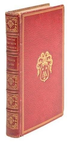 [ARGENS (Jean-Baptiste de Boyer, marquis d')]
Mémoires historiques et secrets, concernant les amours des rois de France. Avec quelques autres Piéces dont on verra les Titres en la Page suivante. Paris (Amsterdam): Vis à vis le Cheval de Bronze, 1739. - In-12, VI pp., (1 f. bl.), 303 pp. Maroquin rouge, triple filet doré en encadrement et armes dorées au centre sur les plats, dos à nerfs orné, roulette dorée intérieure, non rogné (Thompson). Édition originale de cet ouvrage singulier sur les frasques amoureuses et autres aventures galantes des rois et reines de France depuis Charlemagne jusqu'à Louis XIII. Suivent trois autres textes: Réflexions Historiques sur la Mort de Henri le Grand - Le Mal de Naples, son Origine & ses Progrès en France &c - Trésors des Rois de France. Très bel exemplaire à toutes marges, relié par Thompson aux armes du bibliophile Adolphe Audenet. Légers frottements aux coiffes et aux coins. Rousseurs éparses