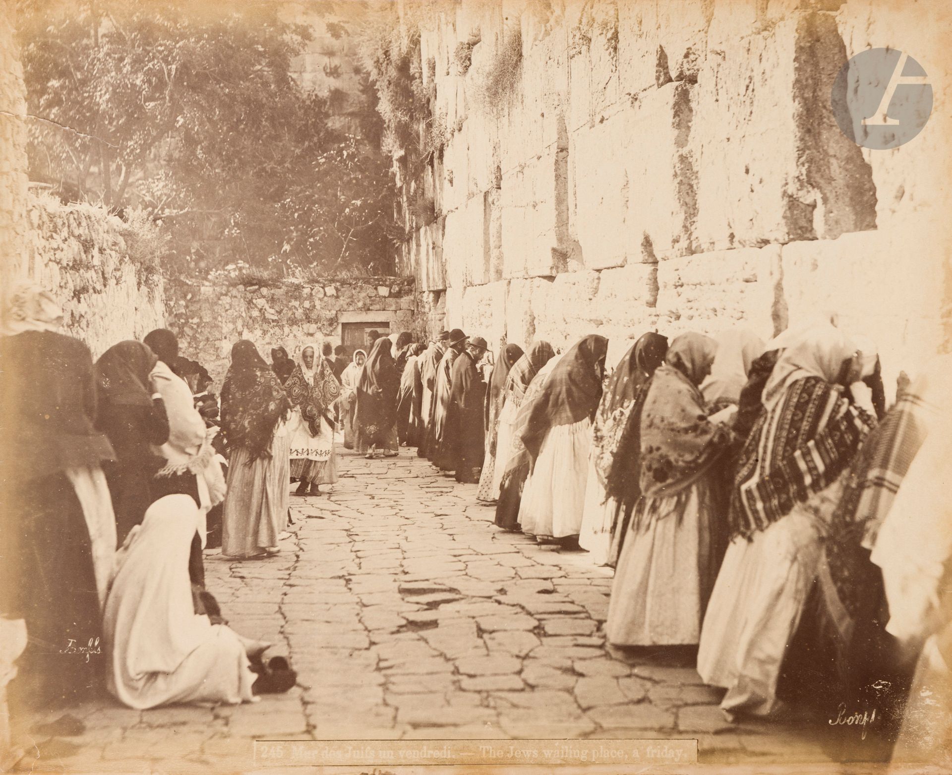 Félix Bonfils (1831-1885)
Neuf épreuves sur papier albuminé dont sept contrecollées sur carton. 
Parmi ces photographies : Vue générale de Jérusalem, le Mur des Lamentations, le Jourdain, etc. 
Légende, signature ou crédit du photographe dans le négatif en bas.
Palestine, circa 1870
22 x 28 cm


 

Mots clés :
judaïca, juif, juive, hébreux, rabbins, jewish, torah, hebrew, hebraica, judaisme, synagogue, sionisme, pessah, pessach, haggada, haggadah, hagada, hagadah, passover, menora, menorah, hannuka, hannuca, hannoucca, hanouccah, torah, juden, israélite, Israël, antisemitism, antisémitisme, dreyfus, meguila, sepharade, sefarad, ketouba