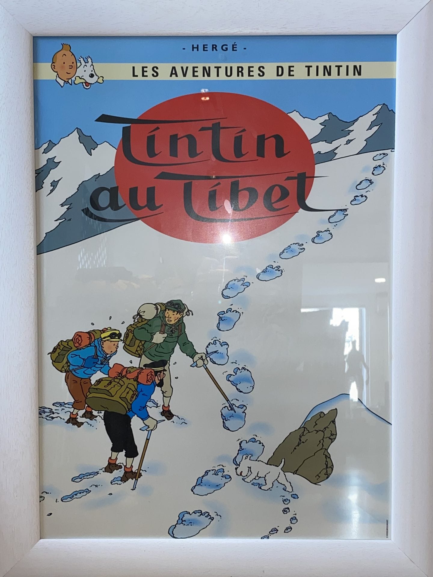 Lot de 4 pièces encadrées : 
- TINTIN au Tibet, affiche, 49 x 69 cm. Encadrée.
- Tintin au Tibet d'après Enki Bilal, reproduction "Hommage à Hergé", 49 x 69 cm. Encadrée.
- Tintin et le Temple du Soleil, reproduction, 49 x 69 cm. Encadrée. 
- Tintin et le Lotus Bleu, reproduction, 39 x 29 cm. Encadrée. 

On joint : 
- 1 dessin d'Hergé inédit et en couleur pour les puzzles, Edition du Lombard, années 50. 26,3 x 15,5.
- Tintin au Tibet, 10 cartes postales. 20 x 10 cm