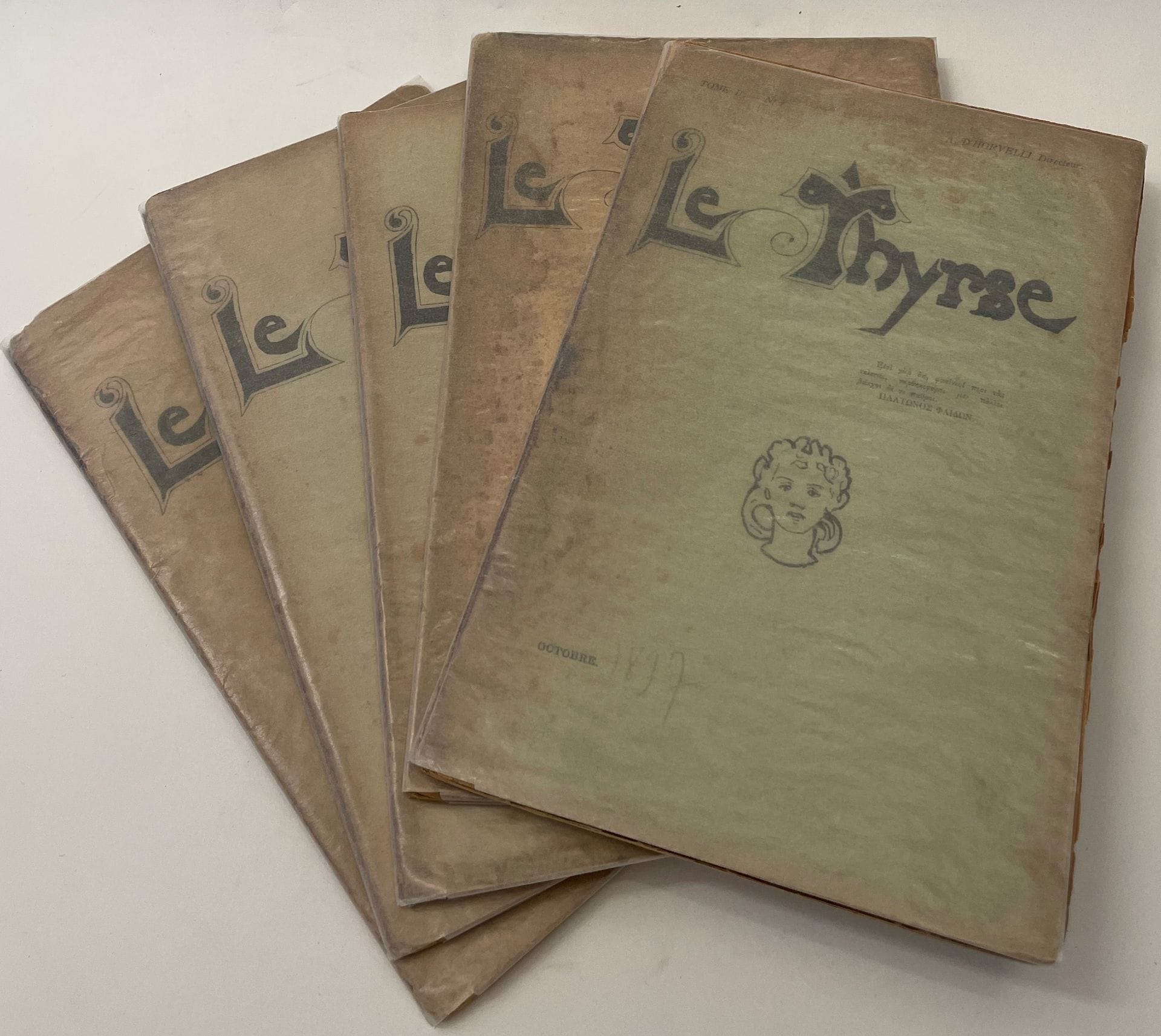 LE THYRSE
Recueil mensuel de philosophie, art & littérature
N° 1, mars 1897-n° 4, juin 1897 + Tome II : n° 1, octobre 1897. Paris, Directeur : A. d'Horvelli, Secrétaire général : M. Thomas, Secrétaire de la rédaction : Jean de Loris. Textes de Robert Auzerol, Henry de Bruchard, Gésa Darsuzy, Édouard Ducoté, Paul Fort, Paul-Louis Garnier, A.-Ferdinand Herold, André Lebey, Émile Levif, Han de Lock, Jean de Loris, Roger Mad, Georges Millandy, Frédéric Nietzche, Édouard Pontié, Henri de Régnier, J.-A. de Ribeyral, Jean de Tinan, Jean Viollis, etc. Collection complète. 5 numéros en 5 livraisons in-8 brochées (très mauvais état).