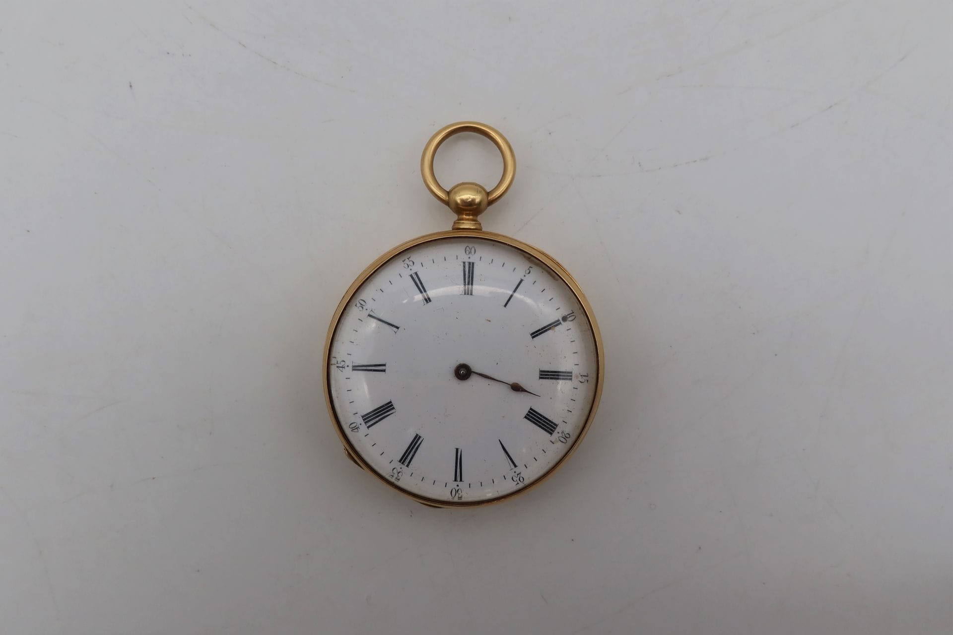 MONTRE DE POCHE 

En or 18k (accidents et manques, verre dégondé) 

Poid brut : 61,2g

Frais acheteur pièces et lots en or : 9,6% TTC -  8% HT