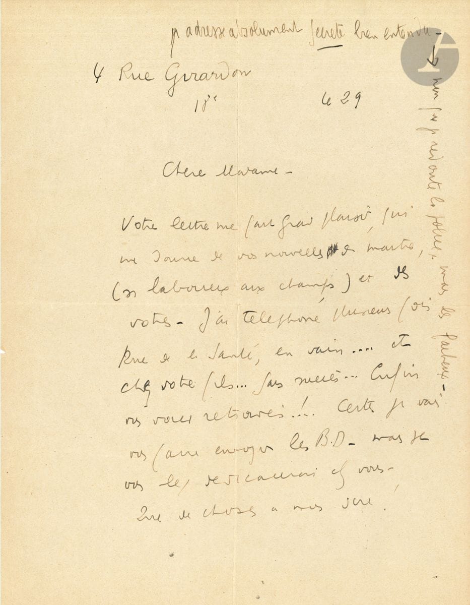 Louis-Ferdinand CÉLINE (1894-1961). L.A.S. " L F Destouches ", le 29 [mars 1941, à Mme Lucien Descaves] ; 2 pages in-4.


 Il la remercie des " nouvelles du maître (si laborieux aux champs) ". Il va leur faire envoyer " les BD [Les Beaux Draps] - mais je vous les dédicacerai chez vous. Que de choses à vous dire ! Que de cyclones ! Quel "Voyage" ! Tout ceci serait amusant, à mourir d'admirables rigolades, vengeresses, si nous n'étions pas si près de mourir de faim, beaucoup plus bêtement. Alors revenez périr avec nous, le Maître avec son manuscrit, aussi comestible certainement que les miens ! " Nouvelles de Gen-Paul et Vlaminck. Il donne son adresse " 4 Rue Girardon " en précisant : " adresse absolument secrète bien entendu - non que je redoute la police, mais les fâcheux ".
