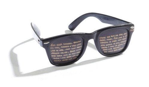 MADE (né en 1951)
Sun glass Lunettes peintes de bloblo. Signées à droite. Largeur: 13 cm