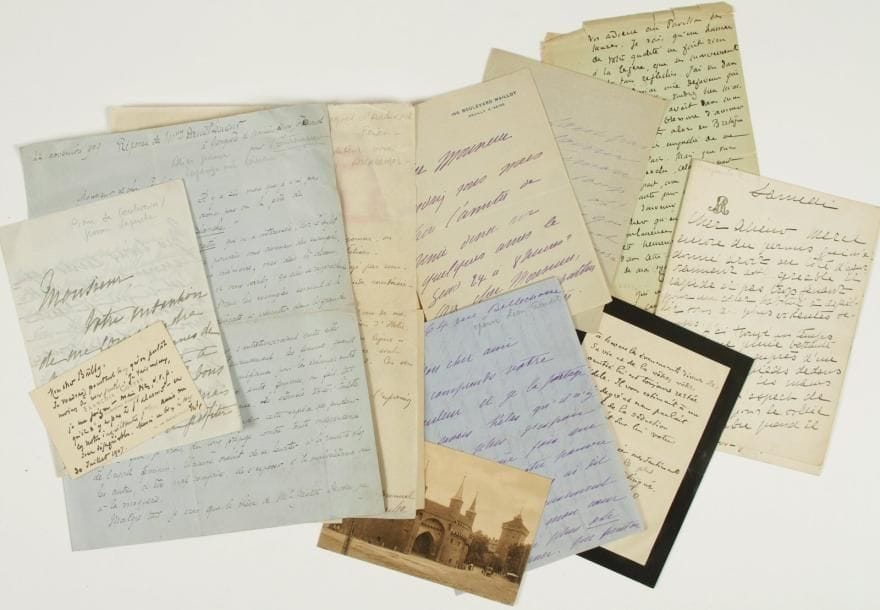 LITTÉRATURE. 27 lettres ou pièces, la plupart L.A.S., plusieurs adressées à Léon Bailby.    Jane Catulle-Mendès, François Coppée, Pierre de Coulevain, Daniel-Lesueur, Lucien et Marthe Daudet, Jacques d'Adelsward de Fersen, André de Fouquières, Paul Géraldy, Robert d'Humières, Léon Lafage, Henry Lapauze, Louise de Lassere (Le Droit des Femmes), Robert de Montesquiou, G. de Porto-Riche, Louis Weiss, etc. On joint un cahier de copies de textes de J. de Maistre, Chateaubriand, etc.(1852).