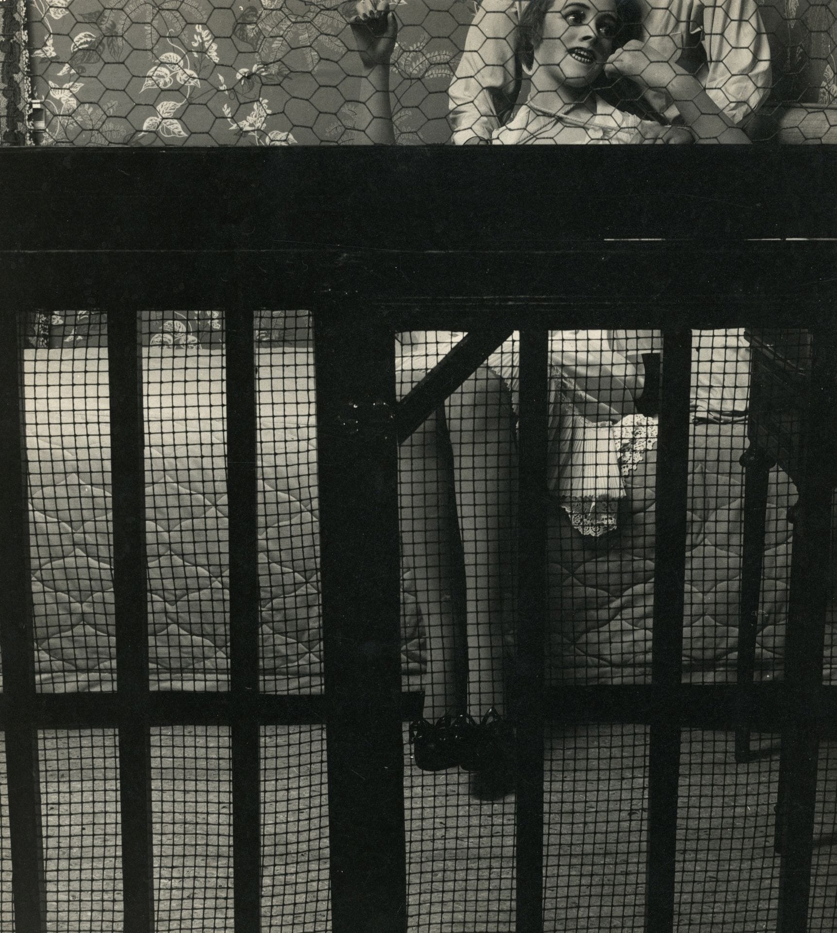 Herman Goustir
New-York. Coney Island, c. 1950.
Épreuve argentique d'époque, contrecollée sur carton. Crédit du
photographe et légende manuscrits au verso du montage.
30 x 26,5 cm