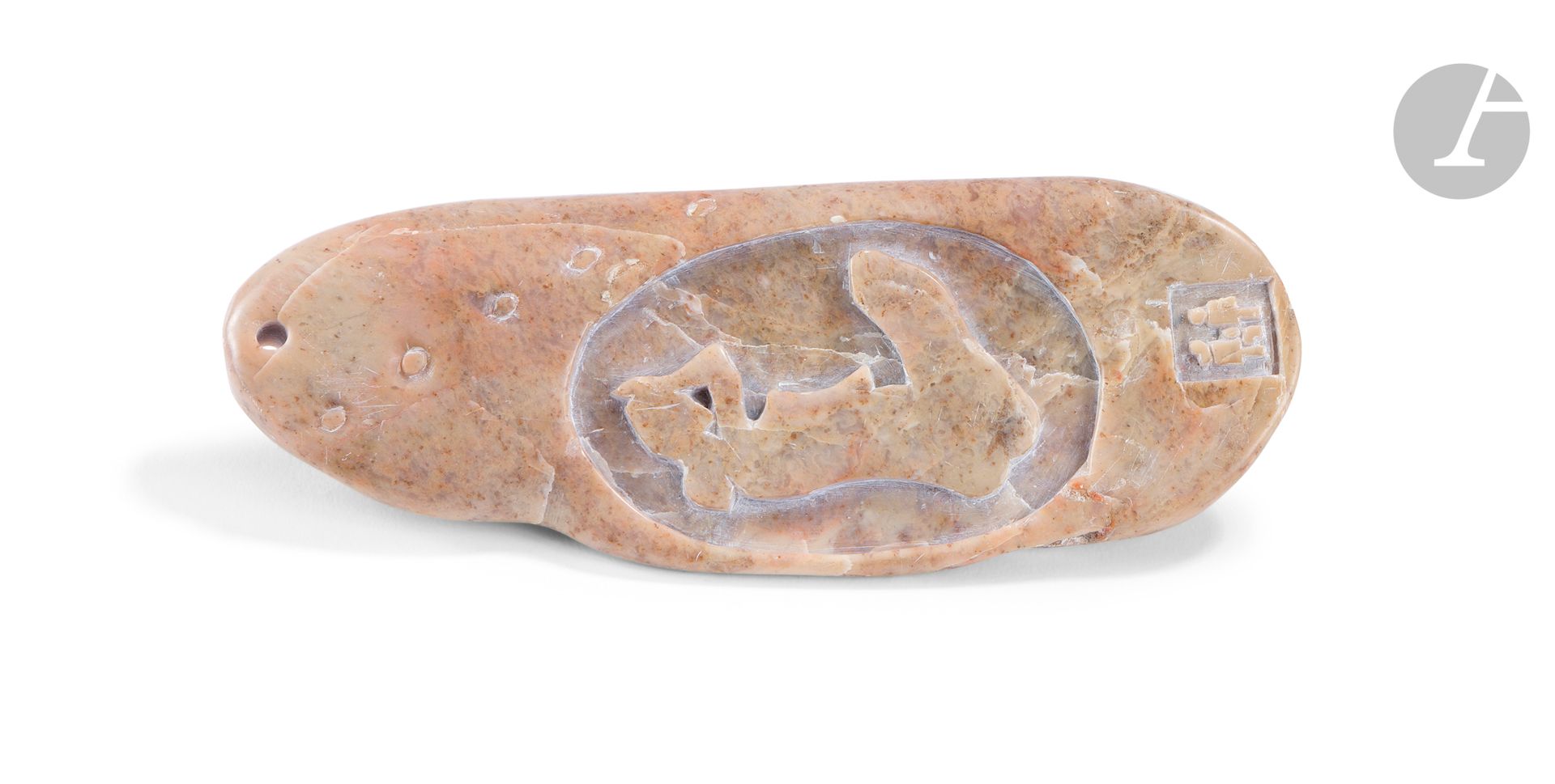 LEBADANG [Vietnamese] (1921-2015)
Woman and children
Carved stone pendant.
Artist's mark.
15 x 6 x 3 cm
