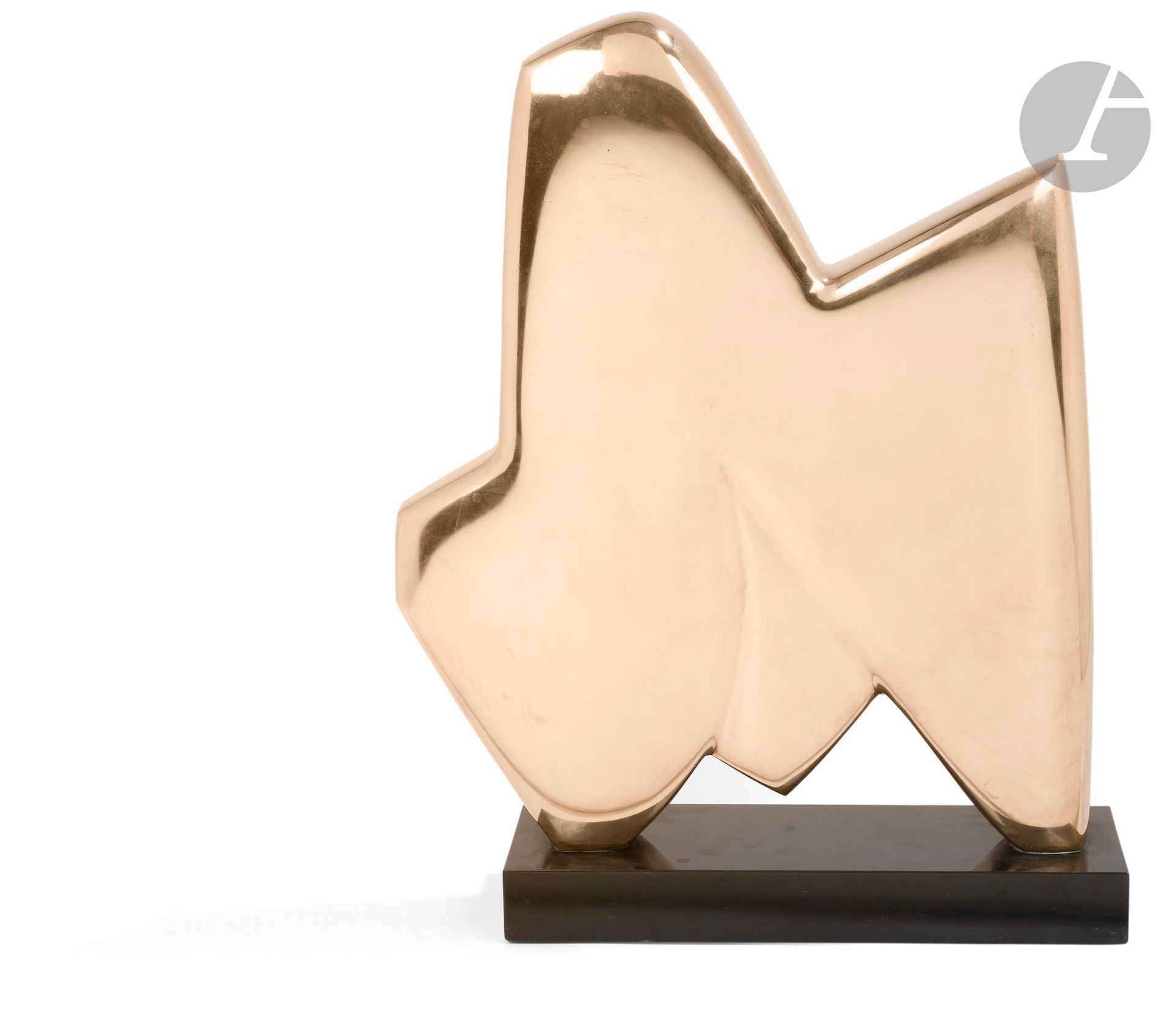 Émile GILIOLI (1911-1977)
Pont Fantastique [1960]
Polished bronze proof.
Signed and numbered "1/6".
Black marble base (small chips on the base).
51 x 42 x 12.5 cm (total)

Provenance : 
Private collection, Neuilly-sur-Seine. Acquired directly from the artist's widow.

Related work: 
Pont Fantastique, 1960, white marble, 52 cm, reproduced in Gilioli, Galerie Veranneman, Brussels, May 7 - 29, 1971.