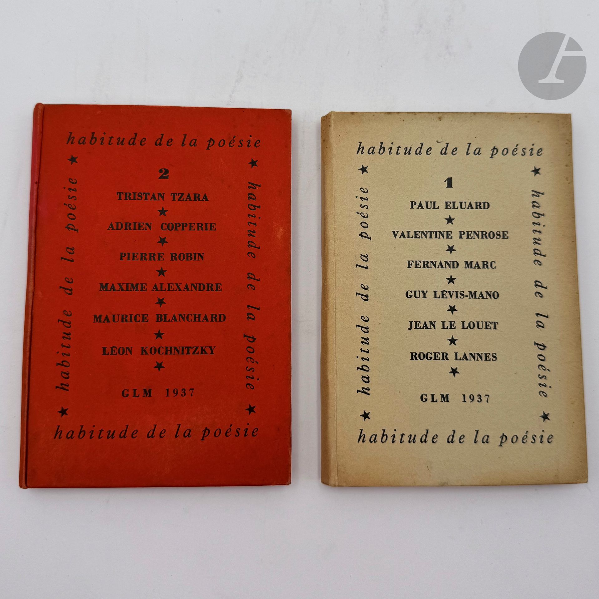 [COLLECTIF].
Habitude de la poésie.
Paris : GLM, 1937. — 12 fascicules reliés en 2 volumes in-16, cartonnage imprimé de l'éditeur.
Réunion en deux volumes des 12 premiers fascicules de la collection « Habitude de la poésie » publiée par Guy Lévis Mano, tous en édition originale.

Les volumes sont ainsi composés :
I. n° 0 : Éluard (Paul). L’Évidence poétique. - n° 1 : PENROSE (Valentine). Poèmes. - n° 2 : MARC (Fernand). Autres chansons. - n° 3 : LÉVIS MANO (Guy). Crâne sans loi. - n° 4 : LE LOUËT (Jean). Ceci passe. - n° 5 : LANNES (Roger). La Nuit quand même.

II. n° 6 : TZARA (Tristan). Vigies. - n° 7 : COPPERIE (Adrien). Solitudes. - n° 8 : ROBIN (Pierre). Passage vers l’homme. - n° 9 : ALEXANDRE (Maxime). Sujet à l’amour. - n° 10 : BLANCHARD (Maurice). Les Périls de la route. - n° 11 : KOCHNITZKY (Léon). Il Ragiunto.

Chaque titre est imprimé sur un papier de couleur différente.
Légères brunissures au cartonnage du premier volume et petite reprise de rouge au second plat du deuxième volume.
