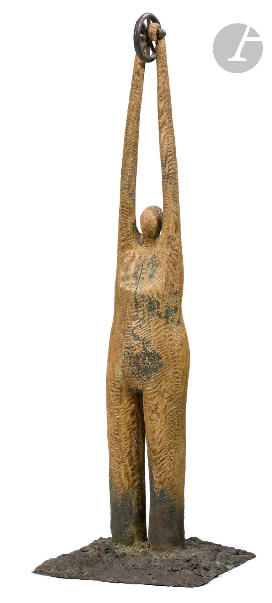 Jim AMARAL [American] (b. 1933)
Woman with long arms and wheely wrists, 1992
Proof in patinated bronze.
Signed and dated on the back of the leg.
Numbered "7/9" on the terrace.
56 x 18 x 18 cm

Exhibitions :
- Jim Amaral, Galería der Brücke, Buenos Aires, October 19 - December 4, 1993.
- Jim Amaral: esculturas recientes, Galería Alfred Wild, Bogotá, April - May 1993, catalog, reproduced.

Bibliography: 
Jim Amaral, Coleccion Cuadernos de Arte, Der Brücke Ediciones, Buenos Aires, 1993, a similar example reproduced on p.36.
