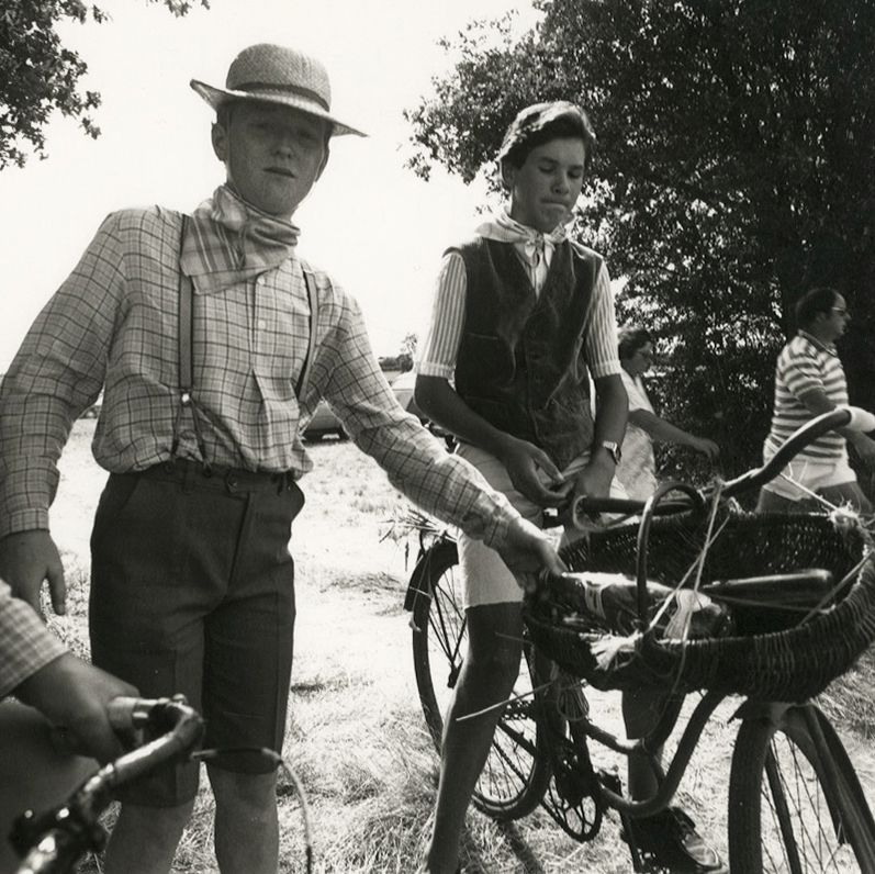 Bogdan Konopka (1953-2019)
Angrie, Maine-et-Loire, 1989. 
Silver print, signed, titled and dated in pencil on verso. 
Image: 14.3 x 14.5 cm / Sheet: 23.7 x 17.6 cm