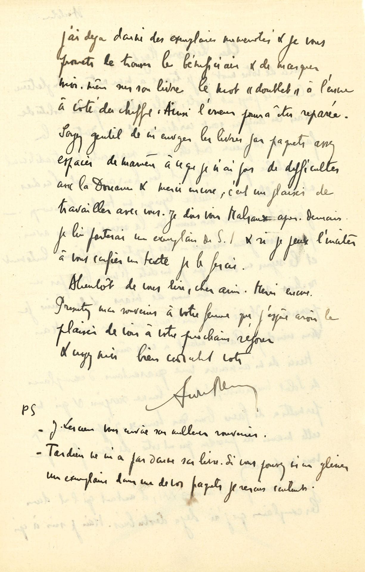 André FRÉNAUD (1907-1993). 10 L.A.S., 1946-1948, à Richard Heyd à Neuchatel; 20pages in-8 ou in-4, enveloppes.
Intéressante correspondance avec le directeur des éditions Ides et Calendes, principalement à propos de l’édition de son recueil Soleil irréductible. 
5 mai 1946. Il lui suggère de publier Soleil irréductible à 1500 exemplaires plutôt qu’à 1000, plusieurs critiques en attendant la parution «pour publier des études sur moi dans les grandes revues» et de nombreux journaux; mais il aimerait demander conseil à Pierre à ce sujet… Il est navré que son livre soit «si copieux», et comme le prix du volume ne peut dépasser 8 francs, «il vaut mieux supprimer les poèmes civiques plutôt que supprimer les belles lettrines rouges dont je me réjouis beaucoup […] Par contre je ne suis pas du tout de votre avis en ce qui concerne le changement du titre», dont il est très satisfait et qui n’est autre qu’une définition métaphorique de la poésie elle-même; Éluard, Michaux et Tardieu le trouvent d’ailleurs très heureux, etc. Il justifie ensuite «la cascade de titres et de faux titres» du recueil… Il espère que le livre sera superbe et qu’il va marcher… – 6 juin. Renvoi des 1ères épreuves, avec quelques remarques. Il a rencontré Gallimard dans le métro et raconte leur intéressante discussion sur les éditeurs et Heyd en particulier. Il indique les différents tirages spéciaux et numérotés à exécuter… – 20 juin et 3 juillet. Retours sur le second jeu d’épreuves: «je vous félicite comme je me réjouis. Ce sera un très beau livre qui nous fera honneur et plaisir à tous les deux»; plusieurs remarques et corrections à intégrer… – 4 septembre. Il est très content des exemplaires de Soleil irréductible: «c’est un très beau livre, admirablement mis en page, sobre et plaisant, très lisible», etc. – 12 septembre. Au sujet des exemplaires hors commerce et du service de presse, au sujet duquel il s’est entretenu avec Pierre Seghers, qui s’en occupera. Ainsi il sera préférable d’envoyer chaque exemplaire de Paris avec dédicace personnelle de l’auteur, etc. – 24 octobre. De retour d’Angleterre, «pays désolé, quelle détresse», il se réjouit de leur soirée avec Jean Lescure, et de l’annonce de l’envoi de 40 exemplaires supplémentaires de son recueil, qui lui permettront de faire bien des heureux. Tardieu ne lui ayant pas donné son dernier livre, il prie Heyd de le lui envoyer…
3 avril 1948. Il est très malade, alité depuis 4 mois, d’une maladie longue. Mais «l’inspiration poétique qui m’avait abandonnée pendant un an est revenue», et il écrit de nouveau… – 18 septembre 1948. Jean Lescure a dû lui apprendre ce qui lui était arrivé: «le bonheur d’avoir rencontré la femme que j’attendais et le malheur d’être tombé aussitôt gravement malade». Cela fait 9 mois, dont 5 en convalescence en Provence, et il en aurait encore pour un an, mais il espère pouvoir se marier plus tôt. Le seul avantage de cette calamité c’est qu’il a maintenant tout le loisir de «réfléchir, imaginer, écrire, aussi. La poésie est toujours intéressante mais dans l’ensemble je ne suis pas trop mécontent de ce que j’ai écrit. Cette année la poésie est toujours Soleil irréductible mais bien sûr qu’il n’est plus question de Malamour. J’ai beaucoup d’inédits et plusieurs projets de livres»… Il envoie deux poèmes dactylographiés et signés (joints): L’Heure de l’enfant et L’Amour réconcilié…
On joint 2 manuscrits: Note pour Soleil irréductible (1 page in-8), et Du même auteur (1 p. in-4), note bibliographique des ses livres déjà parus, et à paraître…
