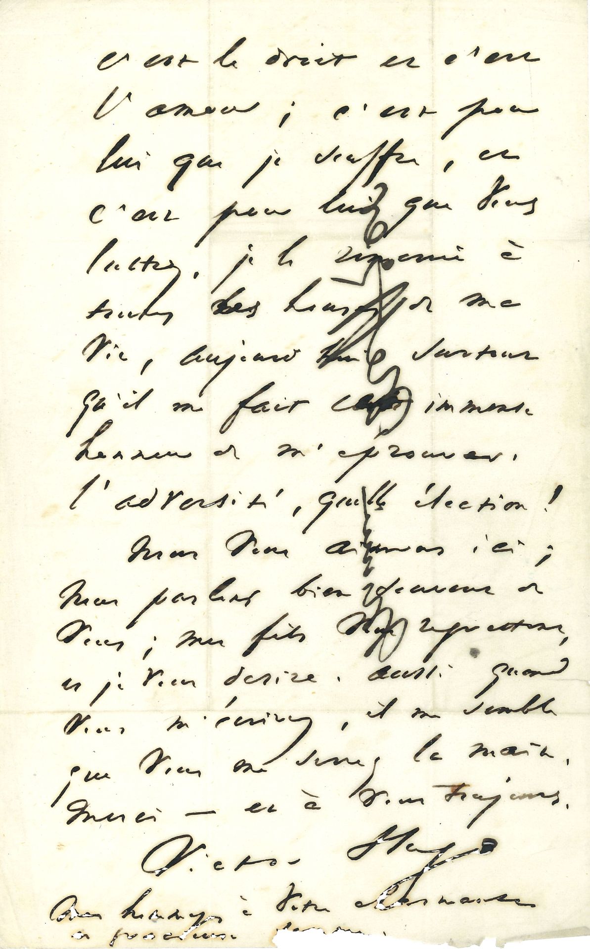 Victor HUGO. L.A.S., Hauteville house 12 juin [1860], à Auguste Nefftzer; 2pages in-8 sur papier fin, adresse (petit manque à la dernière ligne).
Belle lettre d’exil sur Dieu.
… «Vos lettres dans l’exil sont pour moi ce qu’était votre apparition dans la prison: – de la joie – il y a en vous tout ce que j’aime: la pensée haute, le ferme esprit, le brave cœur. Nous causions de Dieu autrefois; je suis sûr que nous serions d’accord aujourd’hui. Il faut défendre toutes les religions afin de reconstruire Dieu. J’entends le reconstruire dans l’homme. Dieu, c’est la Vérité, c’est la justice, c’est la Bonté, c’est le droit et c’est l’amour; c’est pour lui que je souffre, et c’est pour lui que vous luttez. Je le remercie à toutes les heures de ma vie, aujourd’hui surtout qu’il me fait cet immense honneur de m’éprouver: l’adversité, quelle élection! Nous vous aimons; et nous parlons bien souvent de vous; mes fils vous regrettent et je vous désire aussi. Quand vous m’écrivez, il me semble que vous me serrez la main»...