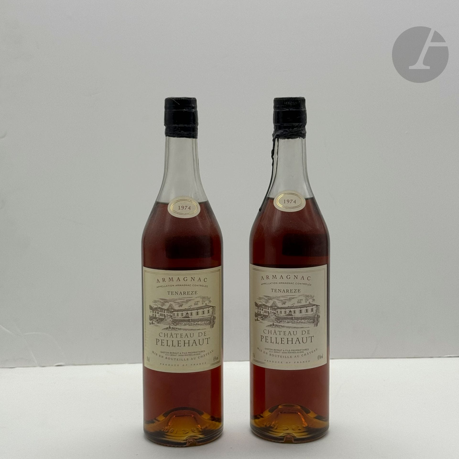 2 B ARMAGNAC TENAREZE 70 cl 45% (1 à 5,5 et 1 à 6 cm), Château de Pellehaut, 1974
1 B ARMAGNAC TENAREZE 70 cl 45% (6,5 cm), Château de Pellehaut, 1977
1 B ARMAGNAC TENAREZE 70 cl 45% (5,5 cm), Château de Pellehaut, 1979