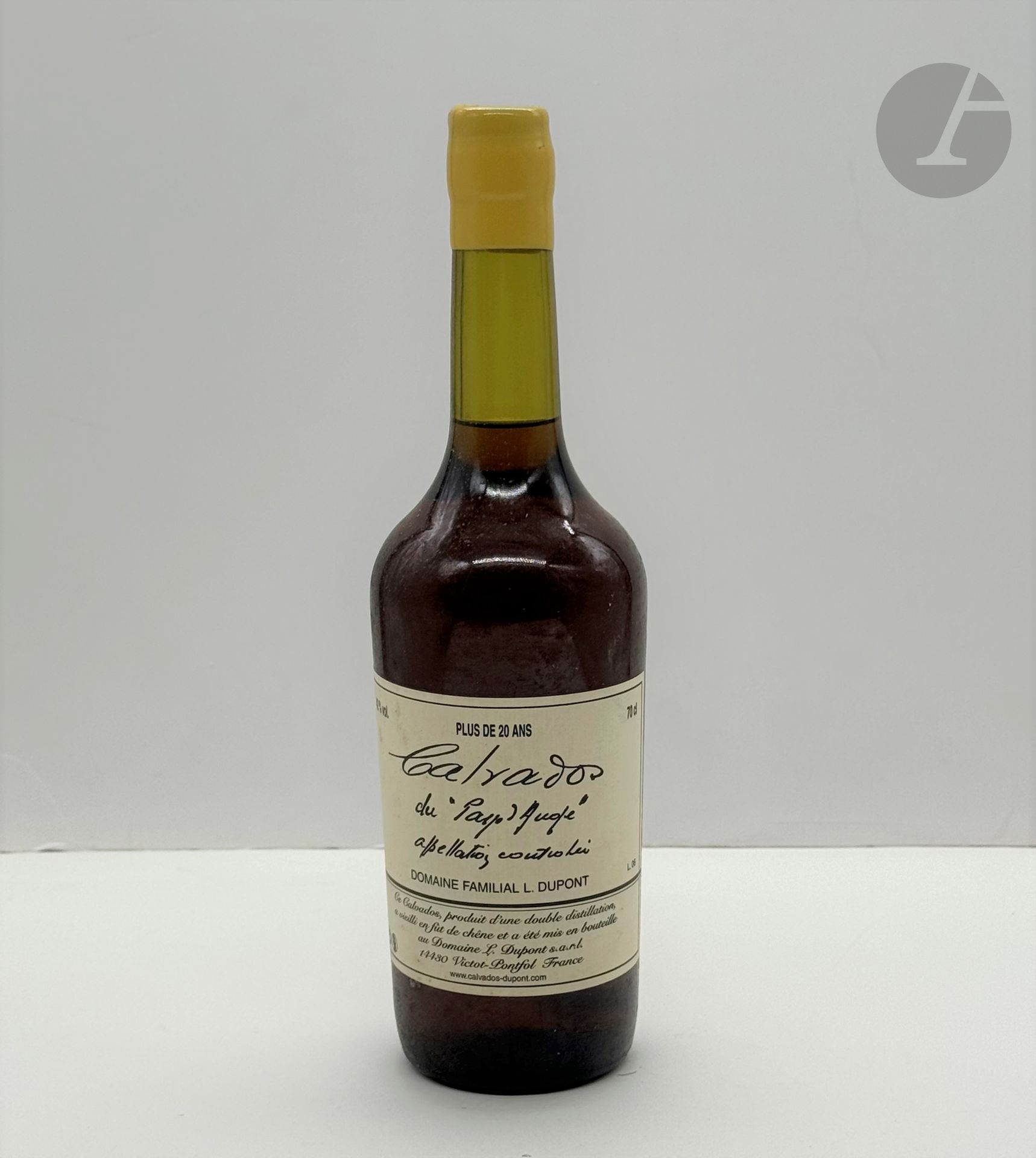 1 B CALVADOS DU PAYS D'AUGE PLUS DE 20 ANS 70 cl 42%, Domaine Dupont, NM