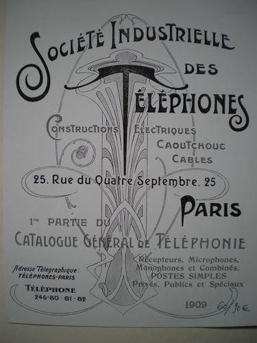 J. Mizéry et L. Bonvoisin, succ 35, Bd. Richard Lenoir, Paris
Appareillage électrique, catalogue général, 22 x 27 cm, 481 pages, plusieurs centaines de fig. gravées, en trois parties: 1/ Applications domestiques, éclairage, installations intérieures, mesures, interrupteurs, outillage, téléphonie. 2/ Applications industrielles, tableaux de charge, appareils de mesure et de contrôle, compteurs, électroménager. 3/ Lustrerie, appliques, bronzes d'éclairage. Couv. cart. éd., Paris, c. 1910. Très intéressant catalogue, abondamment illustré. - Société Industrielle des Téléphones, première partie du catalogue général de téléphonie: 21 x 27 cm, 64 pages, plus de 100 photographies représentant tous les appareils de téléphonie et accessoires avec leurs références, construits au début des années 1900. Couv. souple éd., Paris, 1909. Intéressant catalogue de référence