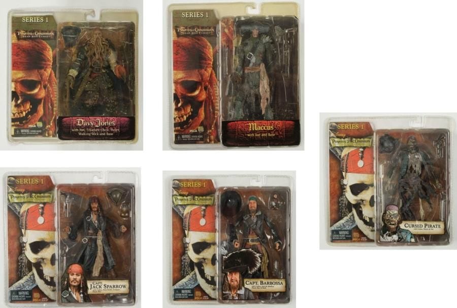 PIRATES OF THE CARIBBEAN, THE CURSE OF THE BLACK PEARL - Série 1: JACK SPARROW, Disney Neca Reel Toys. Hauteur: 20 cm - CAPTAIN BARBOSSA, Id. - DAVY JONES, Id. - "DEAD MACCUS ", Id. - CURSED PIRATE, Id. Ensemble de 5 personnages, état neuf, dans leurs boites d'origine