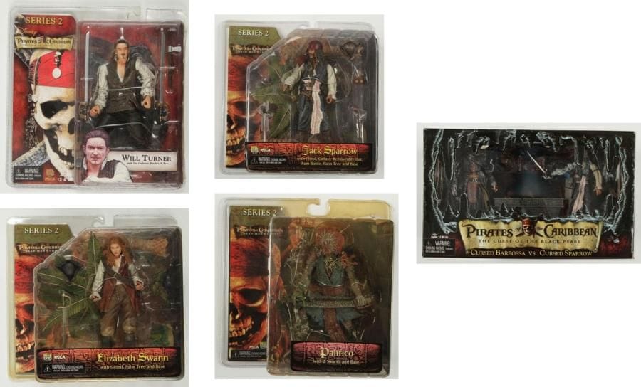 PIRATES OF THE CARIBBEAN, THE CURSE OF THE BLACK PEARL - Série 2: BARBOSSA CONTRE SPARROW DANS LA GROTTE AU TRÉSOR. Disney Neca Reel Toys. Largeur: 35 cm, Hauteur: 20 cm - JACK SPARROW, Id., Hauteur: 20 cm - WILL TURNER, Id. - ELISABETH SWANN, Id. - PALIFICO, Id. Ensemble de 5 scènes et personnages, état neuf, dans leurs boites d'origine