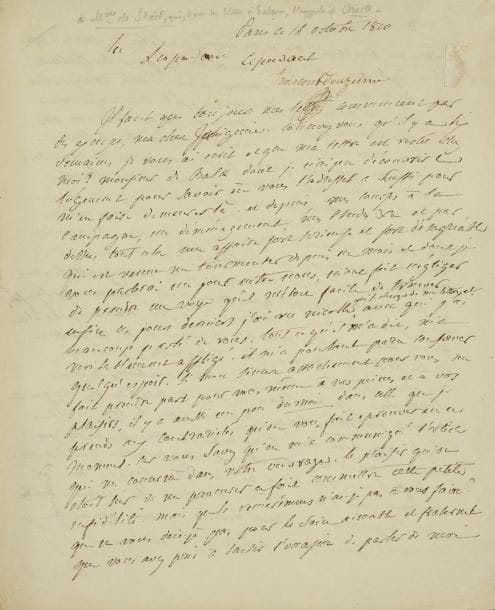 François TALMA (1763-1826)
L.A.S. (paraphe), Paris 14 octobre 1810, [à Madame de Staël]; 2 pages 3/4 in-4. Très belle lettre à Germaine de Staël, qui a consacré à l?acteur un chapitre dans De l?Allemagne.{CR}Il s?excuse longuement de ne pas avoir écrit plus tôt à sa «chere Iphigenie», invoquant ses courses à la campagne, son déménagement, ses études... On lui a communiqué l?article qu?elle lui a consacré dans son livre, et il exprime sa reconnaissance «pour le soin aimable et fraternel que vous avez pris à saisir l?occasion de parler de moi dans un ouvrage où je ne devois pas être. Grâces à vous, chere Iphigénie, me voila en chemin pour la Posterité, que tant de titres vous assurent à vous. Votre imagination si féconde et votre amitié m?ont prêté tout ce qui me manquoit pour y arriver. Nous autres qui n?avons pas d?avenir, nous ne pouvons nous flatter d?aller si loin à moins que quelque grand personnage ne veuille bien nous prendre à sa suite»; ainsi Cicéron et Roscius, Voltaire et Lekain; «et moi je pars avec la femme la plus brillante d?esprit et d?imagination qui jamais ait existé». Il est persuadé que justice sera rendue à Mme de Staël, à qui il veut faire cependant deux légères observations: il rectifie les circonstances d?une réplique; il conseille la suppression de l?expression Midi rêveur, «si la suspension momentanée de votre ouvrage vous donne les moyens de la supprimer». Il parle de sa santé: «Je deviens rond comme un moine, à ce qu?on dit; mais il y a là dessous des nerfs et des agitations qui me tourmentent presque continuellement. La moitié du jour je suis une espece d?imbécille et incapable de rien faire si ce n?est de végéter et cela me rend encore plus paresseux et plus négligent». Il termine: «Adieu, ma chere Iphigénie, votre Oreste est à vos genoux, et si parfois son esprit a des absences, son coeur du moins ne cesse pas de sentir un instant combien il vous aime»