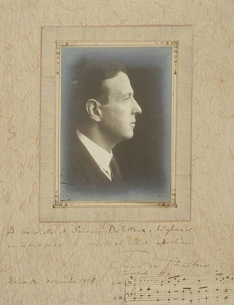 MUSIQUE. Environ 100 lettres ou pièces, la plupart L.A.S. ou photographies dédicacées.Hippolyte Ackermans (ph), Luigi Agnesi (2), François Bazin, Robert de Bendère (ph), Peter Benoit, Manuel Bergès (ph), Francis Betbèze, Gaetano Braga, Francis Casadesus, L. de Casembrodt, Jean du Chastain (photo dédic. avec musique), A. Choron, Francisco Cilea (ph), Ernest Closson, Oscar Comettant (ph), Corinne Coryn, Ch. Dancla, Samuel David, Charles Delioux, Hélène Dinsart (ph), Auguste Dupont, Camille Erlanger, Louis de Fourcaud (citation musicale), César Franck (enveloppe à Franz Servais), F.A. Gevaert, Paul Gilson (3 et doc. joints), Benjamin Godard, Adolf Henselt, Jacques et Henri Herz, Jenö Hubay, Annie Jodry, Émile Jonas (3), Victorin Joncières (4), Jan de Kleczynski, Raoul von Koczalski (ph), Charles Lecocq (3), F. Le Couppey, Isidor Lotto (pas musicale), Ch. Malherbe, M.P. Marsick, Émile Mathieu, André Messager, Miloje Milojevic (3 las à M. Wyseur), C. Montigny-Rémaury, Marie Mosner, Jean Nouguès (pas musicale), Joseph Poniatowski, Marcel Poot (2 ph), Henri Rabaud, Jean-Théodore Radoux, J. Rahnsen (longue l. sur le Concertgebouw d?Amsterdam, 1899), Henri Ravina, Laurent de Rillé (l avec poème), C. Saint-Saëns, Gaston Salvayre (2 l et pas musicale), Gaston Serpette, Franz Servais, Ph. Spitta, L. Stiénon du Pré (2), Claude Terrasse, Edgar Tinel, Carlo Van Nest, August Wilhelm, H. Wieniawski, E. Willame (ph), G.M. Witkowski, Johannes Wolff, Helmut Zacharias (ph), etc. On joint 2 photos (format carte de visite) de L. Lacombe et J. Schulhoff