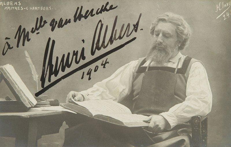 Henri ALBERS (1866-1926) baryton hollandais. 5 photographies dédicacées ou signées, 1904-1924 et s.d.; formats carte postale.Dans Les Maîtres chanteurs (Hans Sachs), La Tosca (Scarpia), Hamlet et La Plus Forte (Monnaie 1924). On joint 10 autres cartes postales d?Albers dans divers rôles