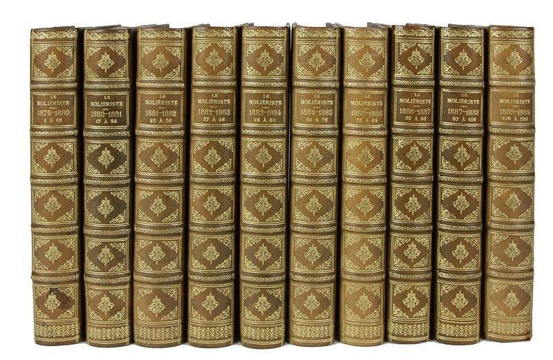 Le MOLIÉRISTE, 1879-1889
(Paris, Tresse, puis Tresse et Stock, 1879-1889); 10 volumes in-8, demi-chagrin vert, dos ornés (un peu passés). Collection complète des 120 numéros de cette revue animée et rédigée en grande partie par Georges Monval, source inépuisable de documentation moliéresque