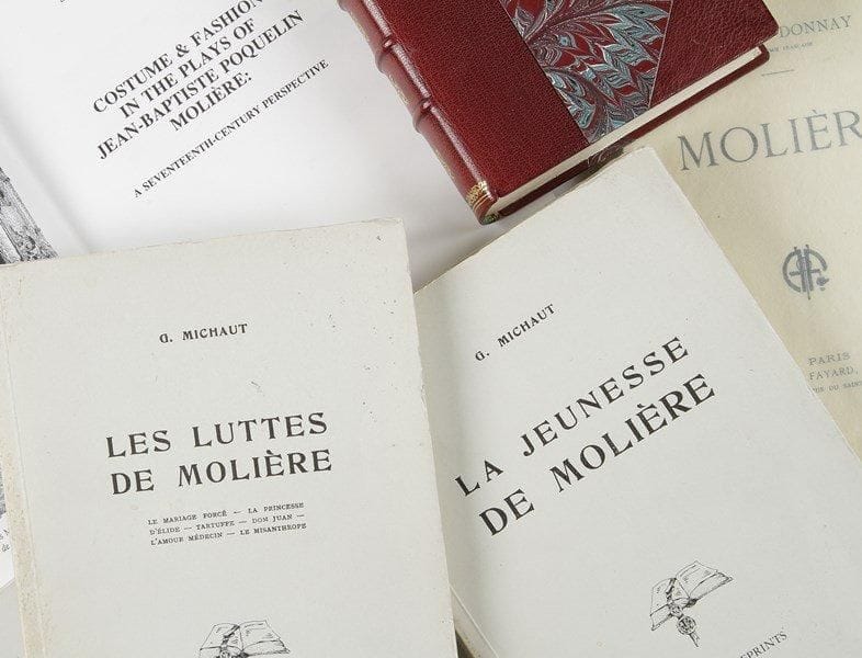 René BRAY
Molière, homme de théâtre (Mercure de France, 1954); in-8, rel. demi-chagrin bordeaux à coins, tête dorée. Édition originale, un des 25 sur papier vélin (n°4).{CR} On joint: Maurice Donnay, Molière (Fayard, 1911, éd. orig., 1/45 sur Hollande, br.). Gustave Michaut, La Jeunesse, les Débuts, les Luttes de Molière (1922-1925, Slatkine Reprints, 1968, 3 vol. in-8 br.). Stéphen Varick Dock, Costume and Fashion in the Plays of Jean-Baptiste Poquelin Molière (Slatkine, 1992, in-8, cart. éd.)