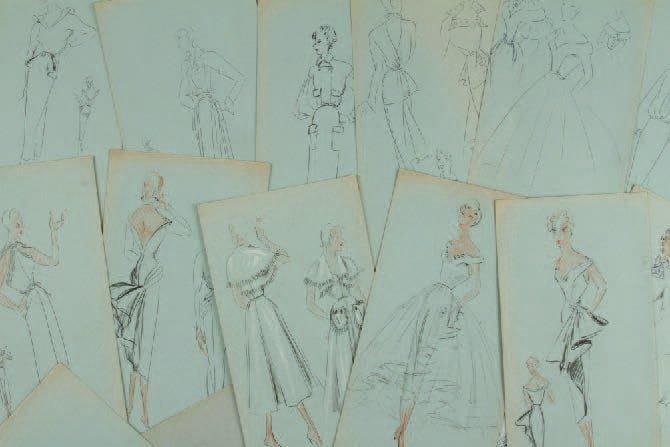 Atelier Léo TISSANDIÉ (XXe siècle)
Robes Crayon, encre, mine de plomb et rehauts de gouache. 16 dessins techniques. Portent pour certains un cachet en bas à droite, "O. de Pennes" (archiviste?), avec l'adresse de l'atelier. Annotations techniques ou nom de modèle au dos de certains. 26 x 17 cm