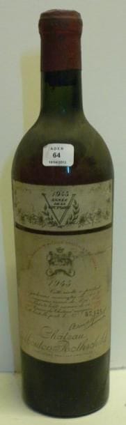 1 Bouteille CH. MOUTON-ROTHSCHILD, 1° cru Pauillac 1945 (n° 57121, décomposée)