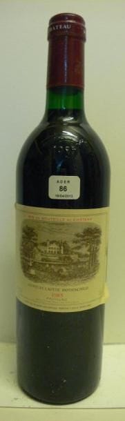 1 Bouteille CH. LAFITE-ROTHSCHILD, 1° cru Pauillac 1985 (etla)