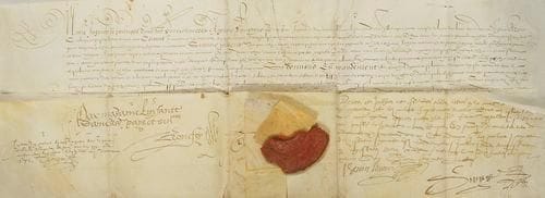AGENAIS Marie, infante de Portugal (1521-1577), fille du premier mariage d?Éléonore d?Autriche avec Manuel de Portugal (devenue veuve, Éléonore d?Autriche épousera en secondes noces le roi de France François Ier). Pièce signée «Maria» (secrétaire?), contresignée sur le repli «Par Madame l?Infante dame desdits pays et senechaussées, Bonfey», une p. in-folio oblong sur parchemin, reste de sceau de cire rouge sur languette. Toulouse 12 mai 1568. Nomination d?Antoine Moliner comme notaire de Rocquecorn en la sénéchaussée d?Agenois par l?infante, agissant en tant que dame d?Agenais et Rouergue. Héritière de sa mère, l?infante Maria était à l?époque considérée comme une des premières fortunes d?Europe. Elle avait pris pour chanceliers, successivement, Michel du Faur de Saint Jory, président au parlement de Toulouse et oncle du poète Guy du Faur de Pibrac, puis Pierre du Faur de Saint Jory, fils de Michel
