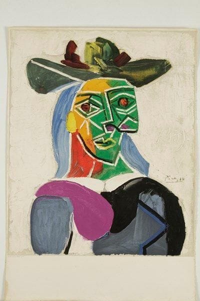 Pablo Picasso (1881-1973) (d?après)
Tête de femme au chapeau (Dora Maar). 1956. Lithographie par Deschamps (Mourlot) d?après un tableau de 1939. [550 x 790]. Czwiklitzer 105. Impression en couleurs. Très belle épreuve sur vélin, avant la lettre en pied, antérieure au tirage en affiche à 500 épreuves. Petite étiquette dans l?angle supérieur gauche au verso. Traces de plis aux bords du feuillet. Toutes marges. Éd. de la Galerie Beyeler, Bâle.{CR}Provenance: imprimerie Mourlot