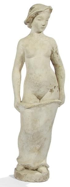 Hubert YENCESSE (1900-1987)
Femme Debout au chapeau, 1934. Plâtre original. Petits manques épars, salissures et restaurations. Signé Hubert YENCESSE sur la terrasse. Hauteur: 74 cm. Provenance:. Famille de l?artiste. Exposition:. Oeuvre présentée, sur un meuble de Louis Sognot, au XXVIe Salon des Artistes Décorateurs, Paris, 1936. Bibliographie:. «Art et Décoration» année 1934. Oeuvre reproduite page 372 dans un article entièrement consacré à l?artiste. «Mobilier & Décoration» année 1936. Oeuvre reproduite page 234 sur le stand de Louis Sognot au XXVIe Salon des Artistes Décorateurs, Paris, 1936