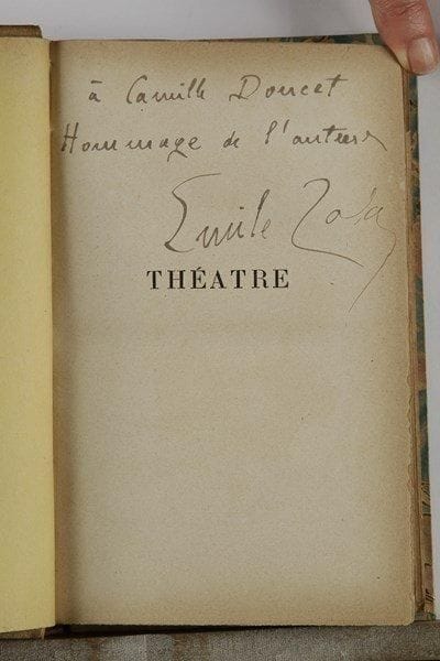 Émile ZOLA. Théâtre. Thérèse Raquin. Les Héritiers Rabourdin. Le Bouton de rose (Paris, G. Charpentier & Cie, 1888) ; in-8, reliure demi-maroquin beige, couv. cons.Envoi autographe signé sur le faux-titre : « à Camille Doucet / Hommage de l’auteur / Emile Zola ». L’ouvrage porte l’ex-libris de l’auteur dramatique Camille Doucet (1812-1895).
