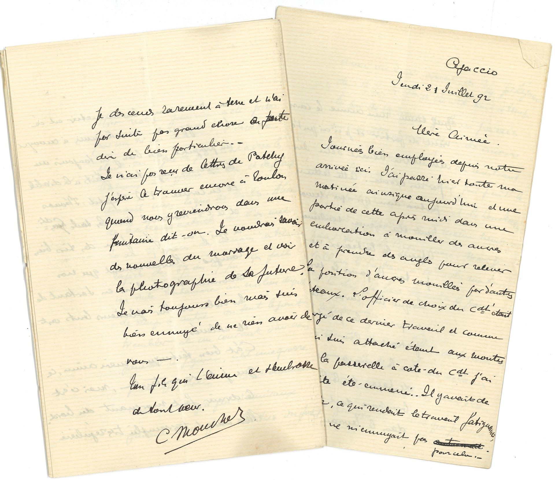 Charles MOUCHEZ (1867-1911) fils de l’amiral, officier de marine, professeur à l’École navale. 53 L.A.S., 1892, à sa famille; 250pages in-8.
Chronique d’une navigation en Méditerranée. Entré dans la Marine en 1885, Charles Mouchez était le fils d’Ernest Mouchez, directeur de l’Observatoire de Paris. Promu enseigne de vaisseau en 1891, il effectua l’année suivante un voyage à bord du Richelieu, une frégate cuirassée à deux hélices appartenant à l’escadre de la Méditerranée (escadre de réserve). Celle-ci quitte Toulon le 2 juin 1892 pour la rade des Salins d’Hyères, puis se rend à Golfe Juan le 16. L’étape suivante est Ajaccio, où elle stationne du 19 au 28 juillet, puis Bastia le 29, avant de revenir aux Salins d’Hyères le 31 juillet. À partir du 9 août ont lieu des manœuvres à Golfe Juan, puis elle retourne à la rade des Salins d’Hyères. Le 17 septembre, l’escadre est de retour à Toulon pour y passer l’hiver. La présente correspondance, de Toulon, Golfe Juan, Villefranche, Ajaccio et Bastia, s’étend du 25 avril au 29 octobre 1892; elle est constituée de 39 lettres à sa mère, 10 lettres à son père (décédé le 25 juin), et 4 lettres à ses sœurs. Il y parle de son installation à bord, de l’organisation de l’escadre placée sous les ordres du vice-amiral Vignes, de l’état-major du Richelieu commandé par le capitaine de vaisseau Melchior, des postes attribués à Mouchez, des essais d’appareillage, des approvisionnements, du matériel à embarquer, des visites à terre, de l’arrivée de bâtiments de guerre, du service à bord, des exercices (tir au canon, signaux), des manœuvres, de la navigation, de l’organisation des quarts, des inspections, de la disparition de son père, de sa succession à l’Observatoire et de la parution de son dernier travail sur l’hydrographie, des nouvelles de la famille, etc.