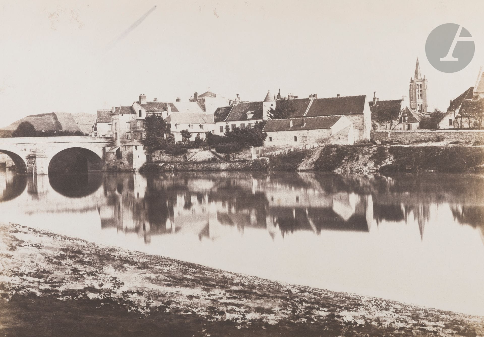 Édouard Baldus (1813-1889) 
Creil, 1855. 
Salt paper print from a paper negative, mounted on cardboard. Handwritten caption in graphite on mount, lower left. 
31x44.5 cm  
 
Bibliography : 
Malcolm Daniel, The Photographs of Édouard Baldus, New York, Metropolitan Museum of Art, 1994, p. 55.