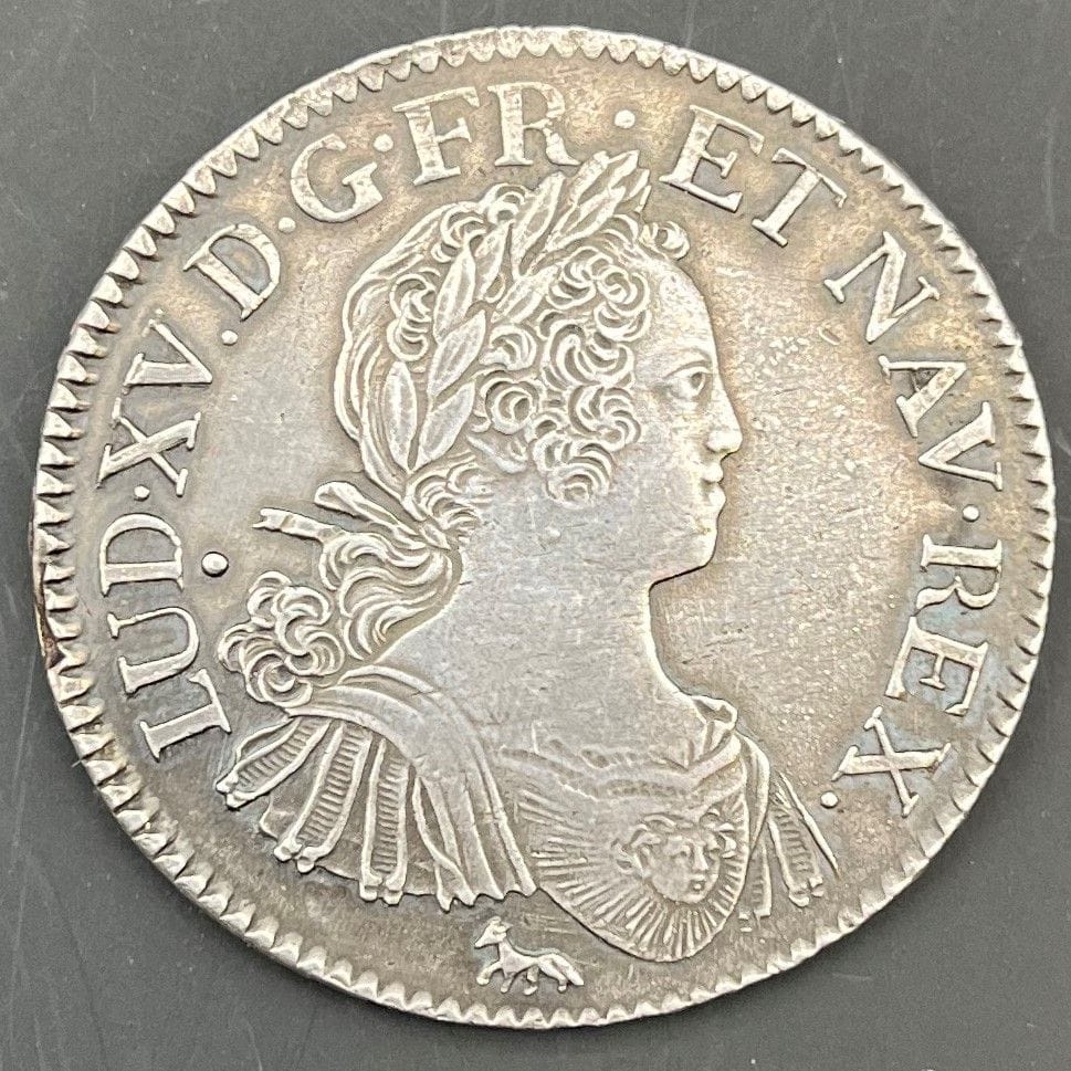 FRENCH ROYAL SILVER COINS
 LOUIS XV (1715-1774)
Ecu aux 8 "L", silver, 1725, A=Paris. Hair retouched and field scratched.
D.1670
TB