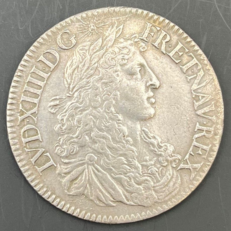 FRENCH ROYAL SILVER COINS
 LOUIS XIV (1643-1715)
Juvenile bust, in silver, 1667, A=Paris.
D.1484
TB+