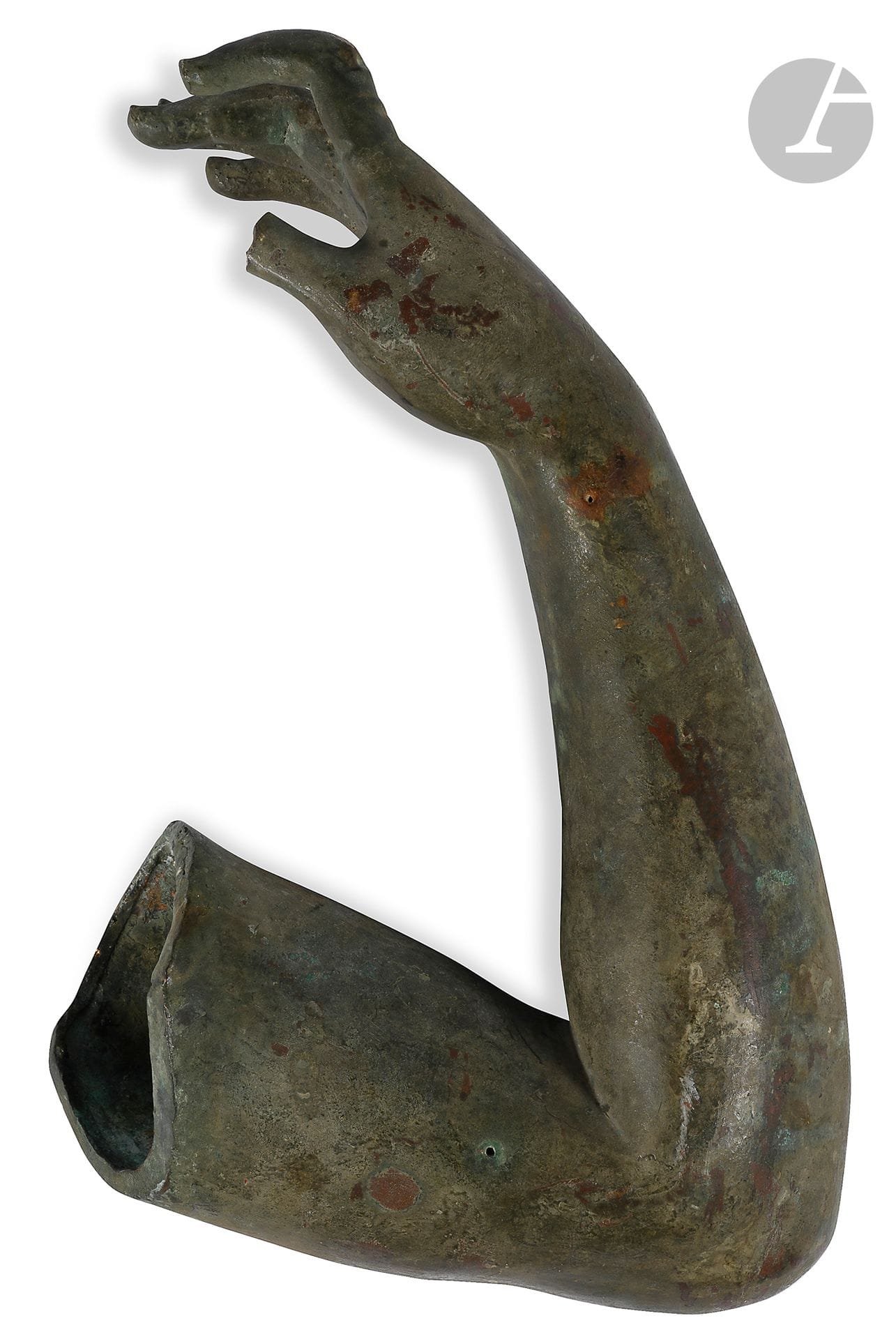 France, fin du XIXe siècle
Main droite et bras droit
Deux éléments en bronze à patine vert antique
L. : 19 et 40 cm