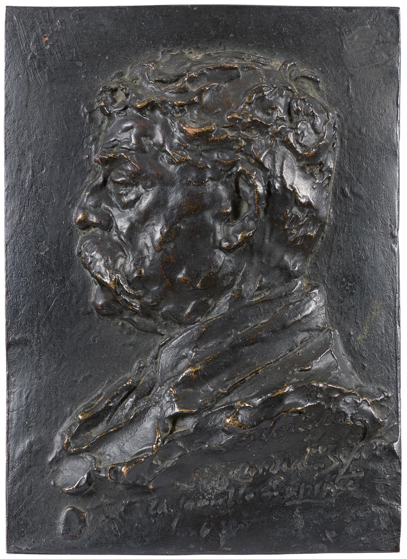 École française du début du XXème siècle
Portrait d'homme de profil 
Relief en bronze à patine brune 
Porte une signature illisible " Lepage ? "
H. 26,2 x P. 18,9 cm